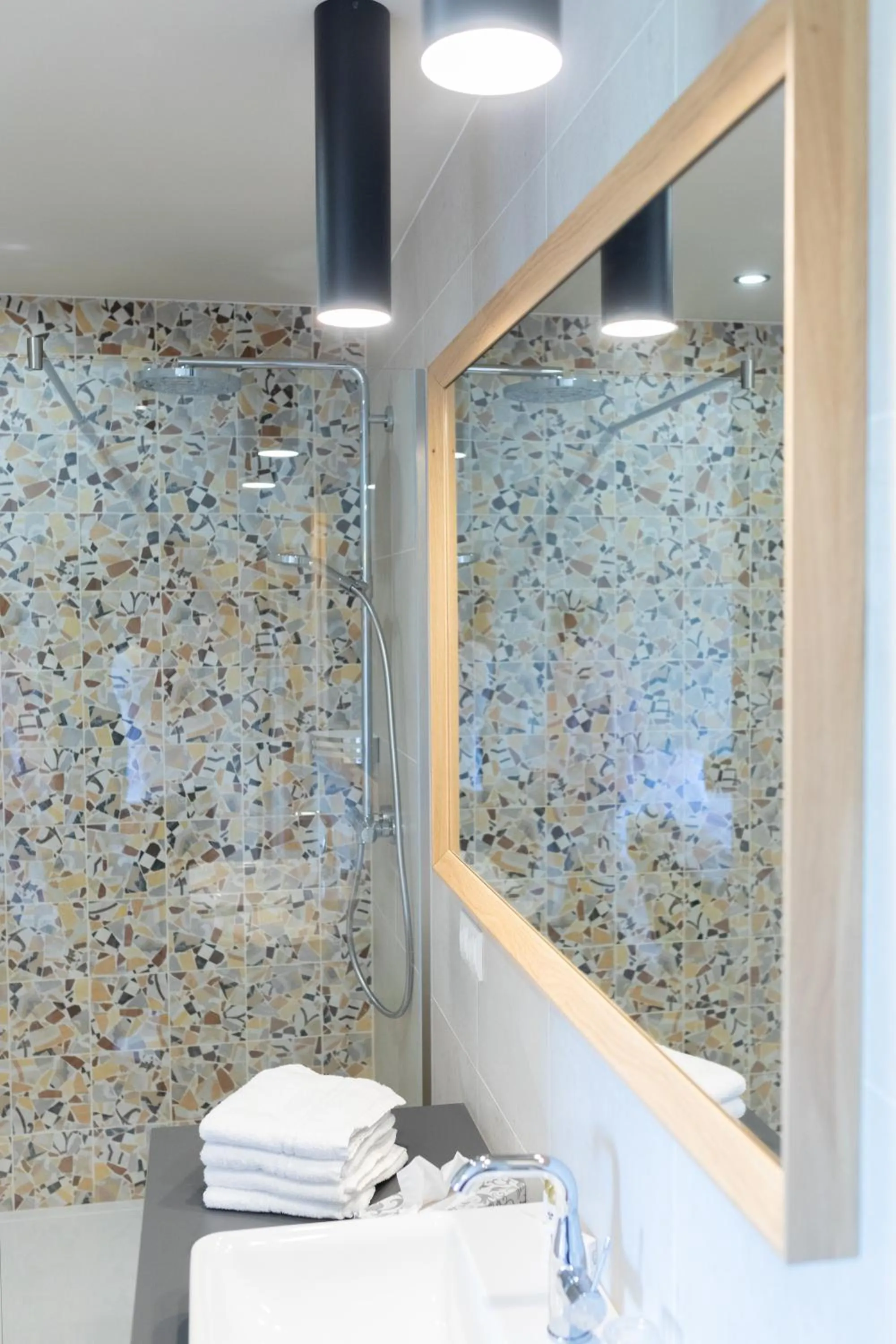 Shower in Finkensteiner Hof