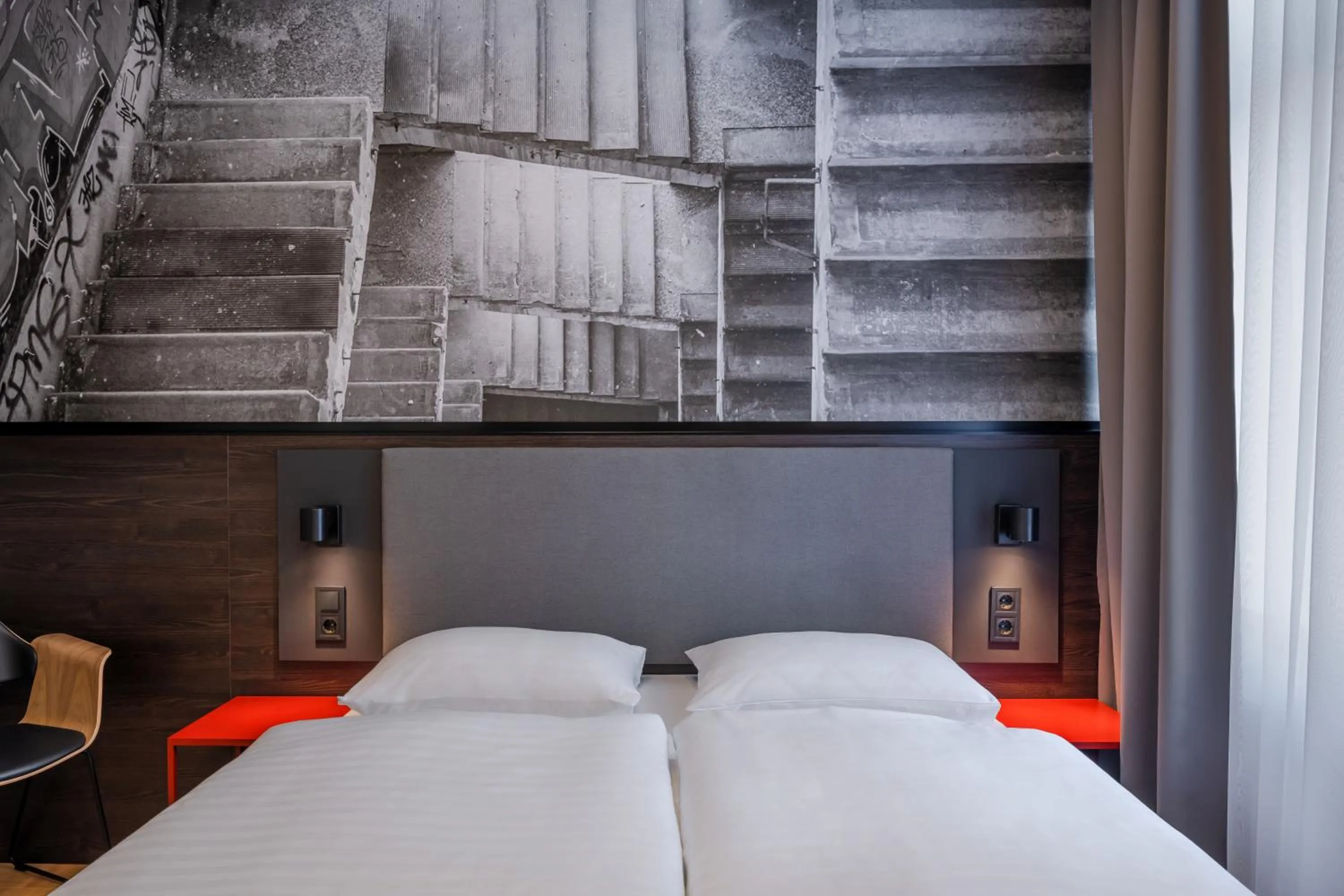 Photo of the whole room, Bed in Dean's Home Budapest