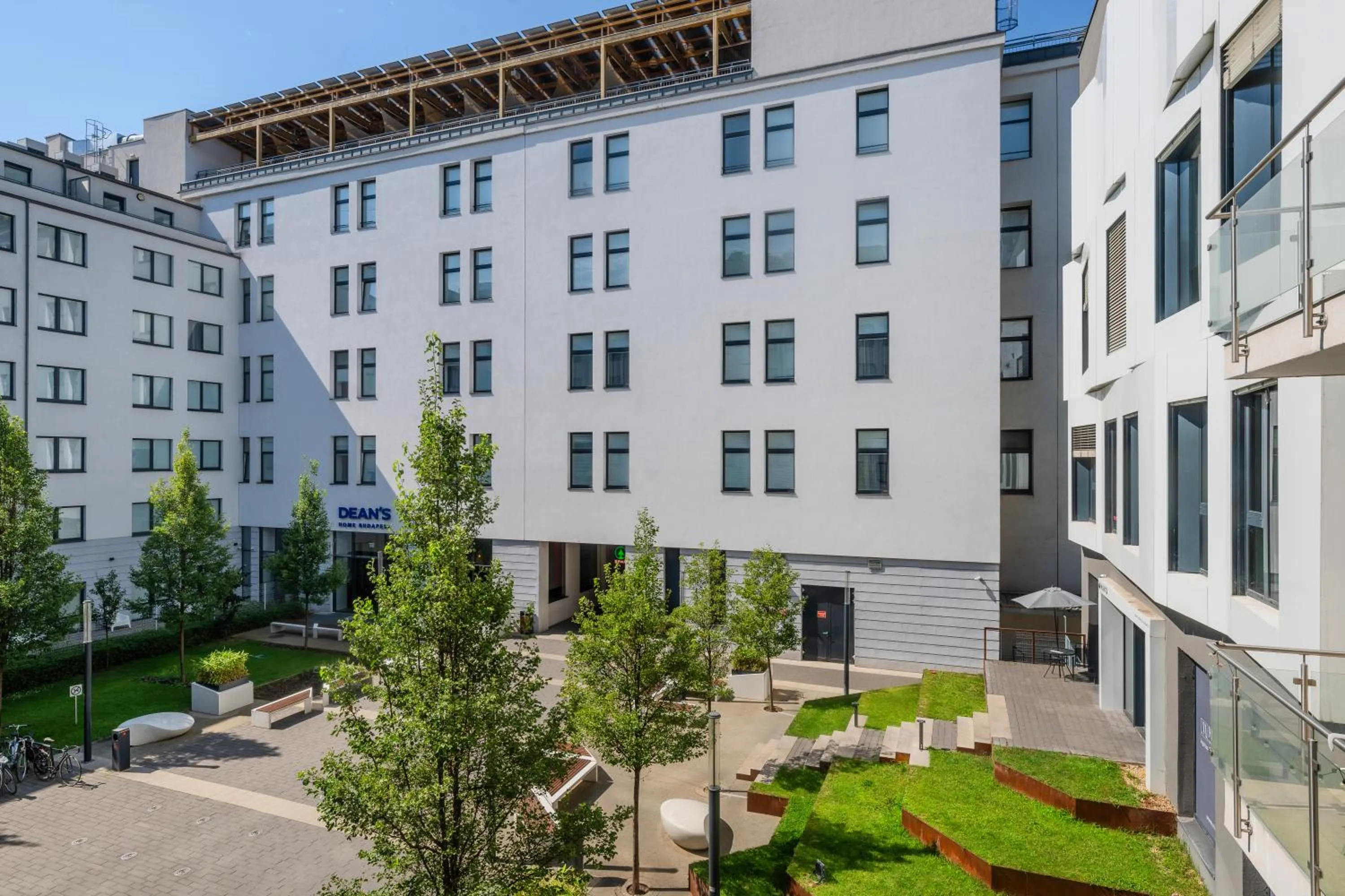 Neighbourhood in Dean's Home Budapest