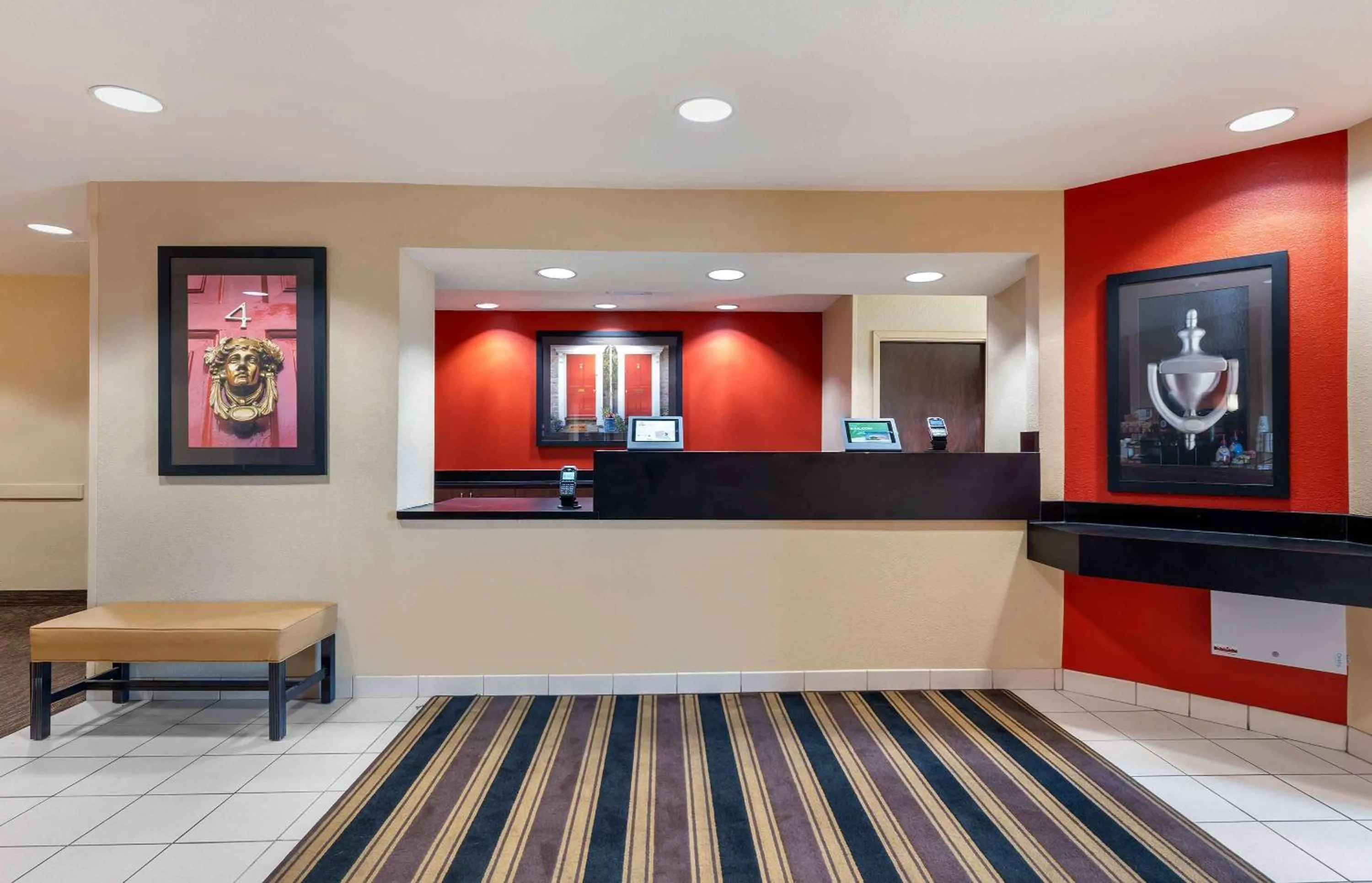 Lobby or reception in Extended Stay America Select Suites - St Louis - O' Fallon, IL
