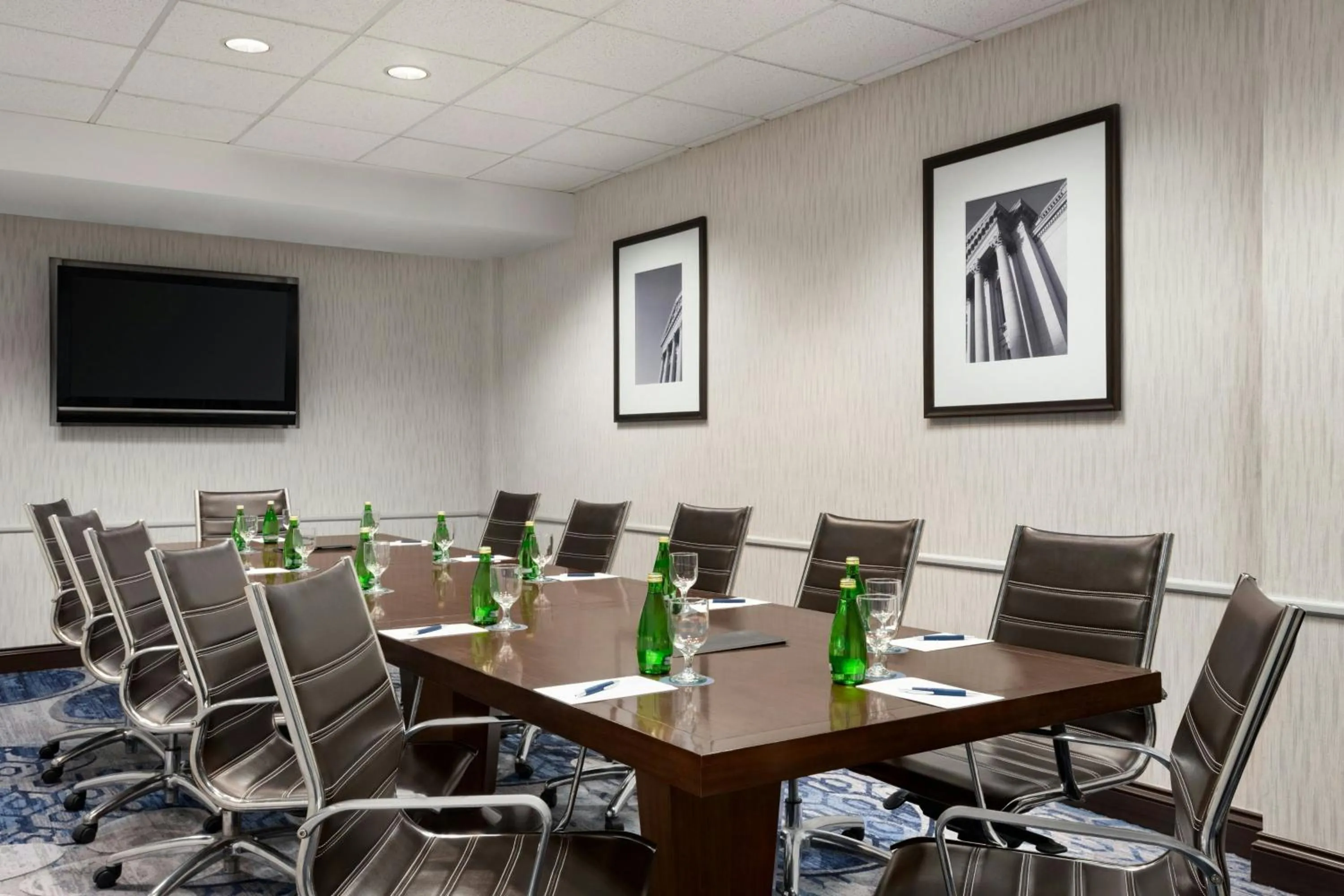 Meeting/conference room in Madison Marriott South