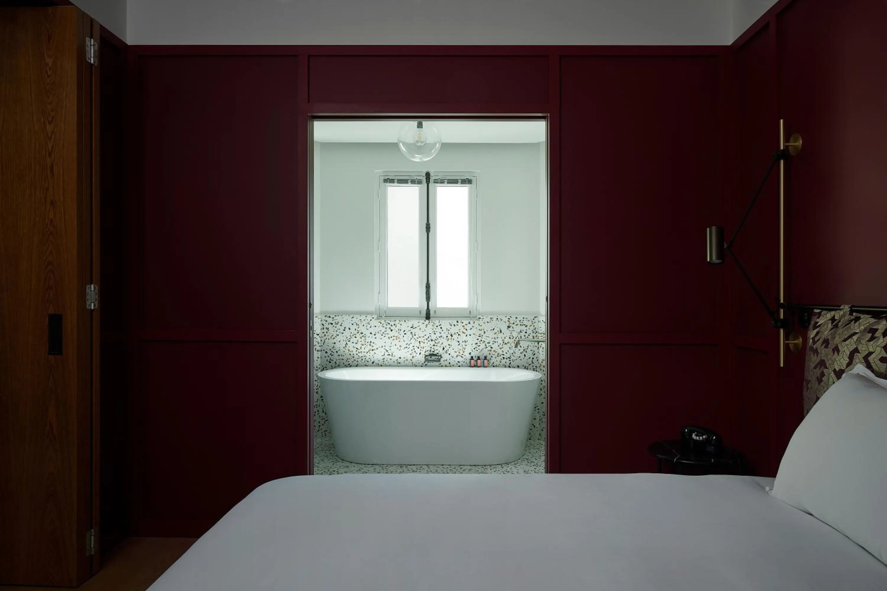 Bed in Hôtel Le Ballu