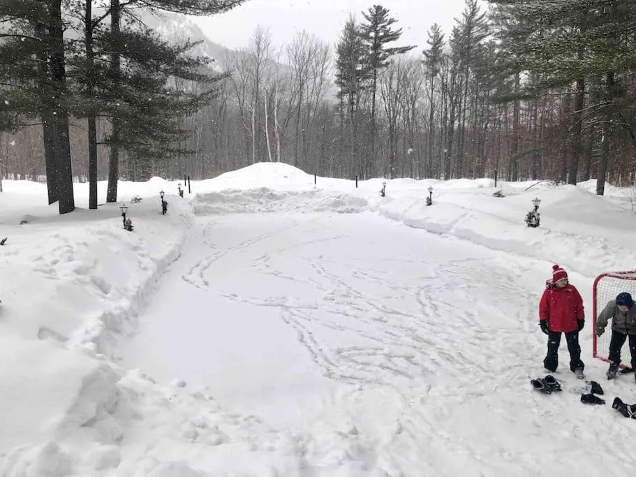 Attitash Mountain Village Studio - Slope View - Ski - Storyland