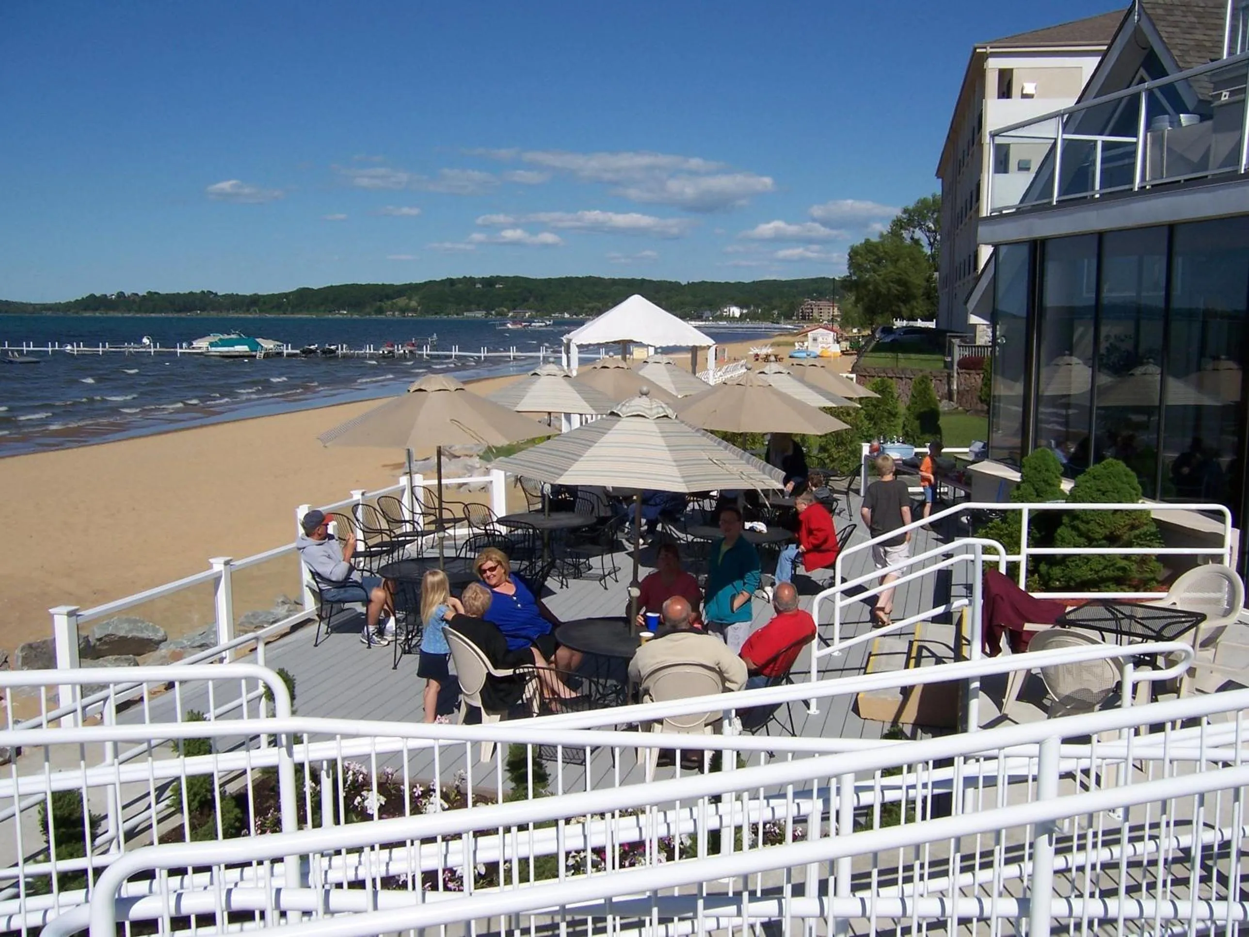 Beach in Pinestead Reef Resort