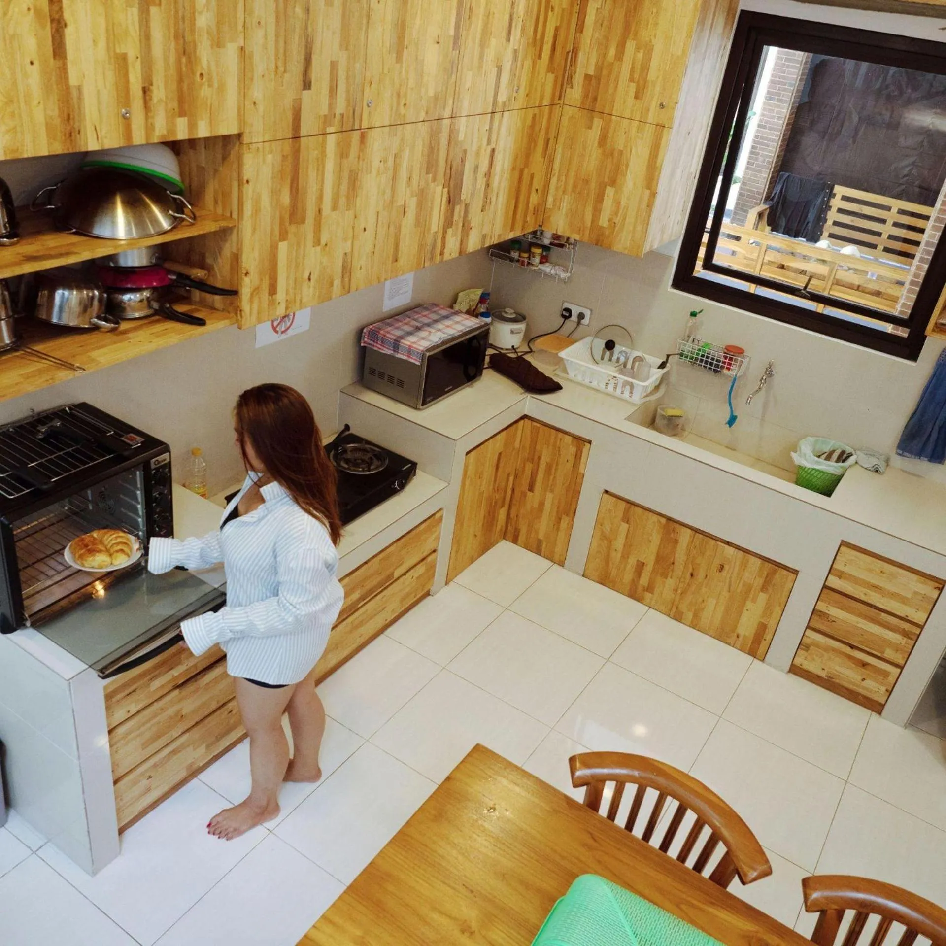 Communal kitchen in Metta Agara