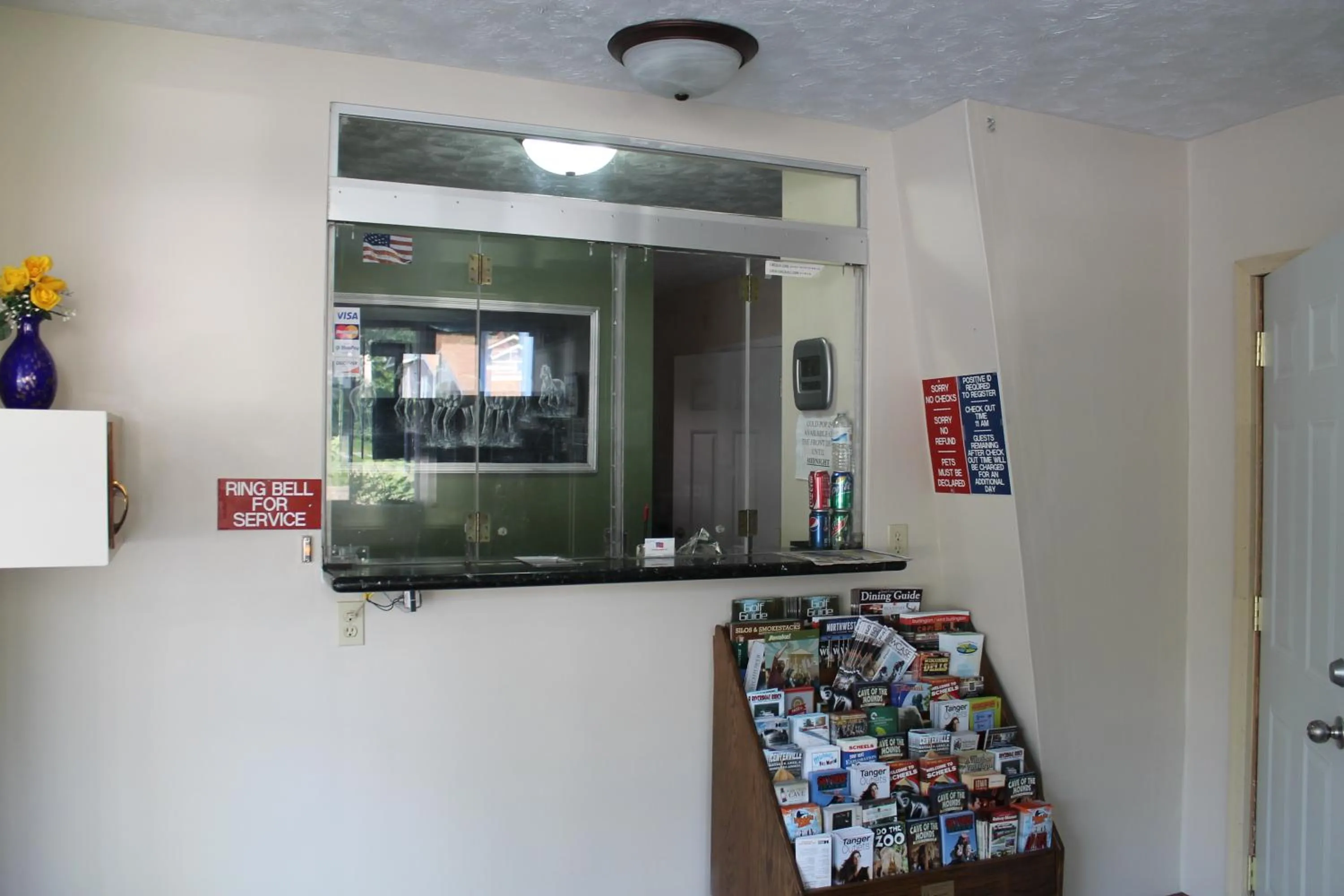 Facade/entrance in American Motor Inn - Rock Island