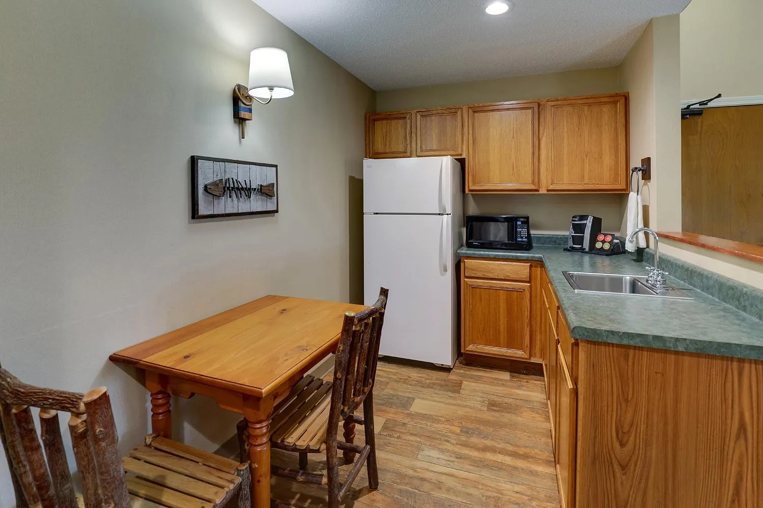 Kitchen or kitchenette in Stoney Creek Hotel Peoria