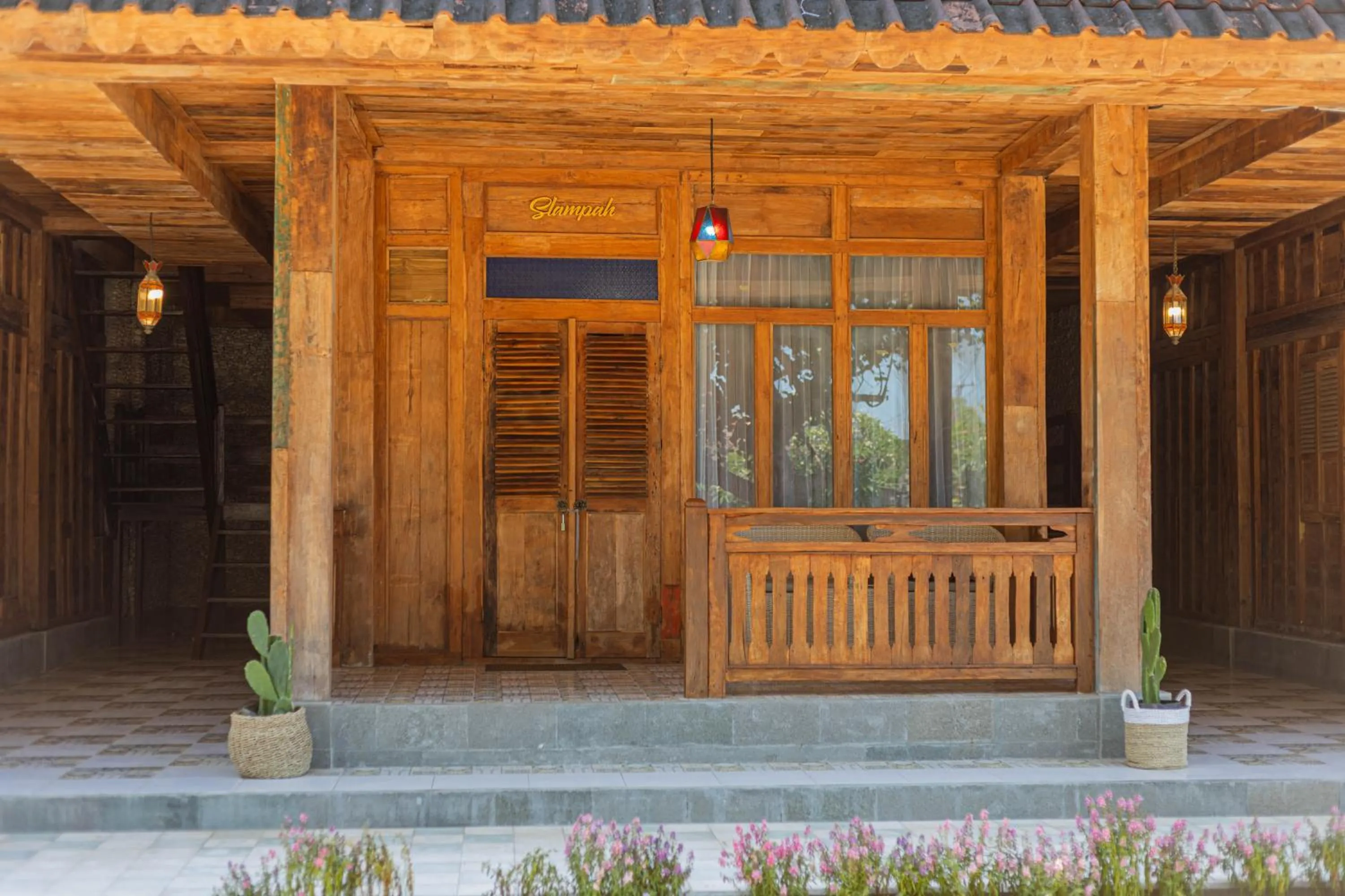 Property building in Jukung Cottage