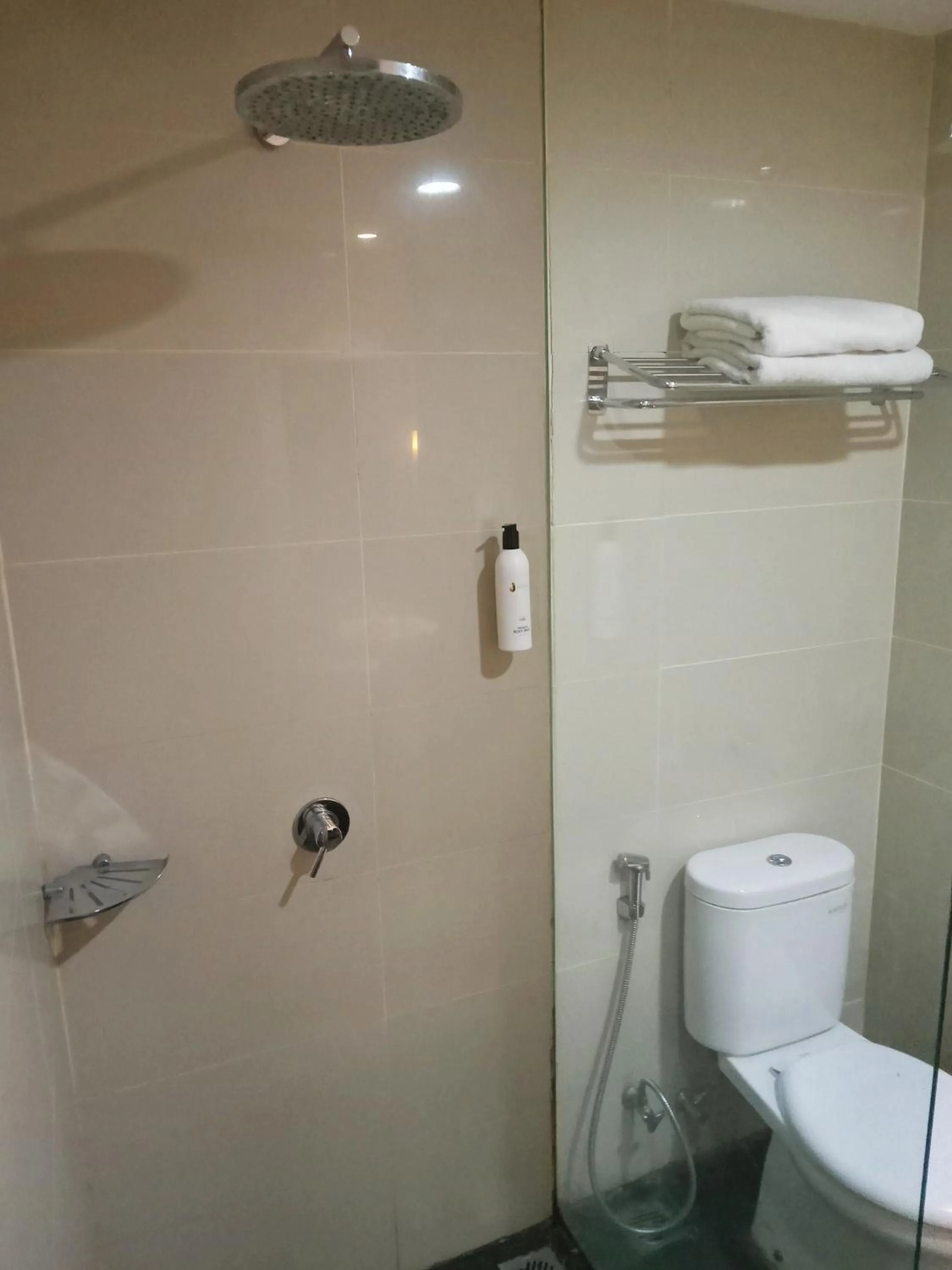 Shower in Jatiluhur Valley Resort