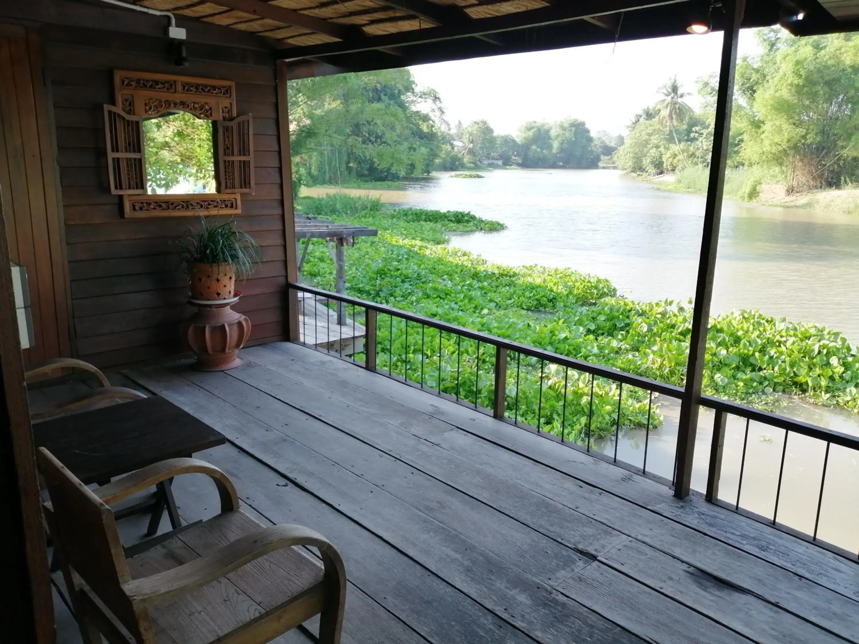 Rustic Charm Suphan Rustic Charm Suphan