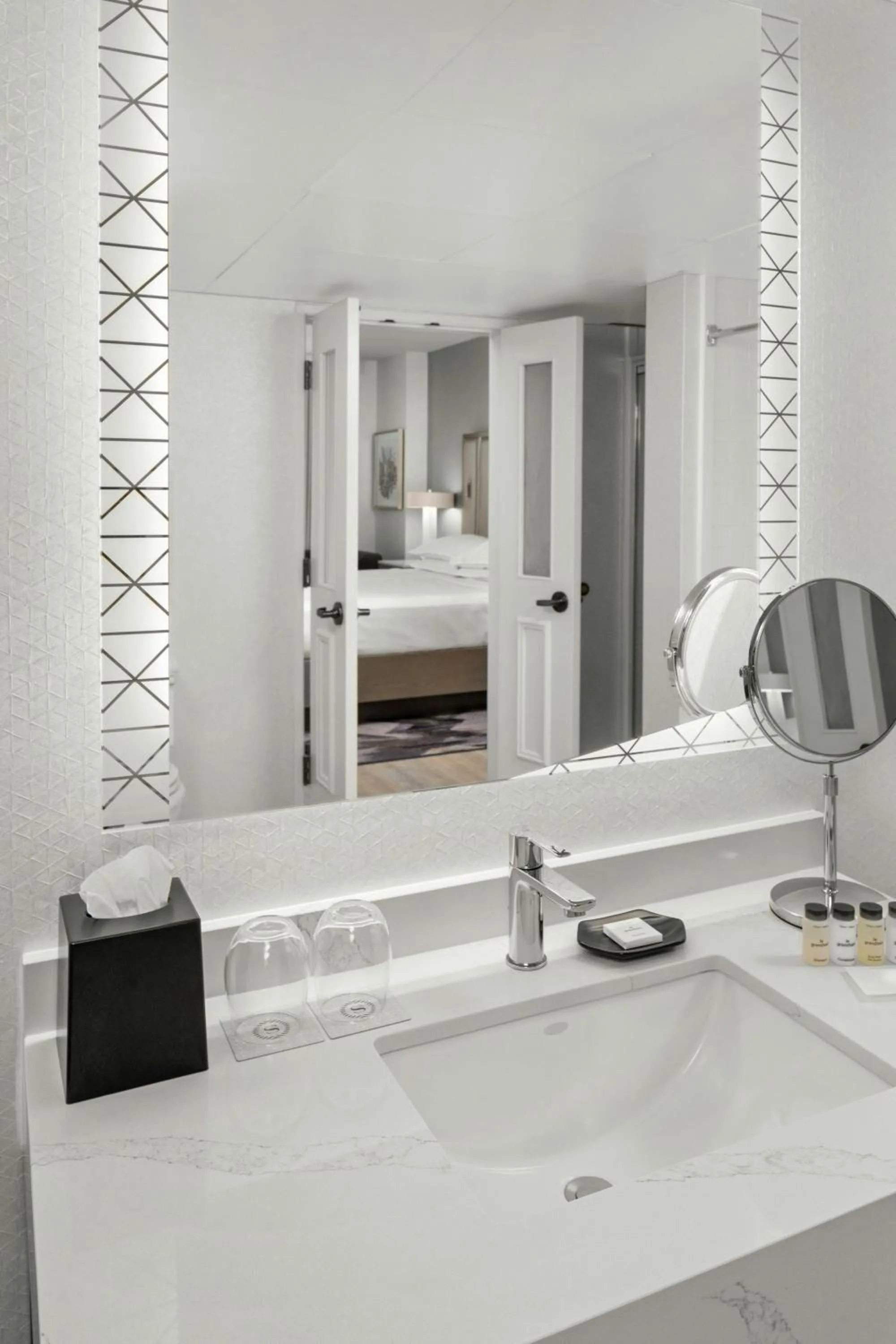 Bathroom in Sheraton Duluth Hotel