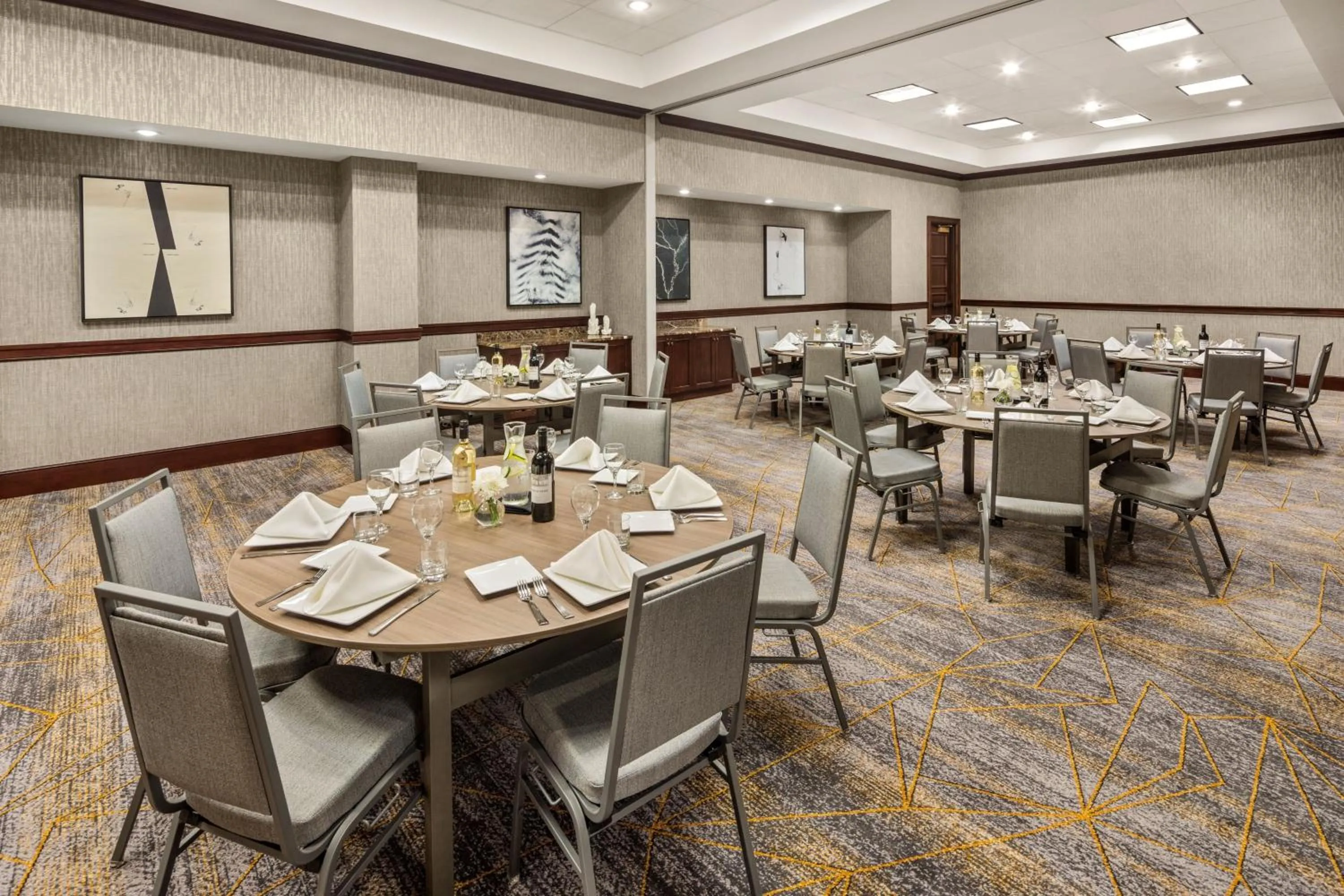 Meeting/conference room in Sheraton Duluth Hotel