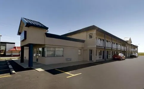 Property building in Executive Inn