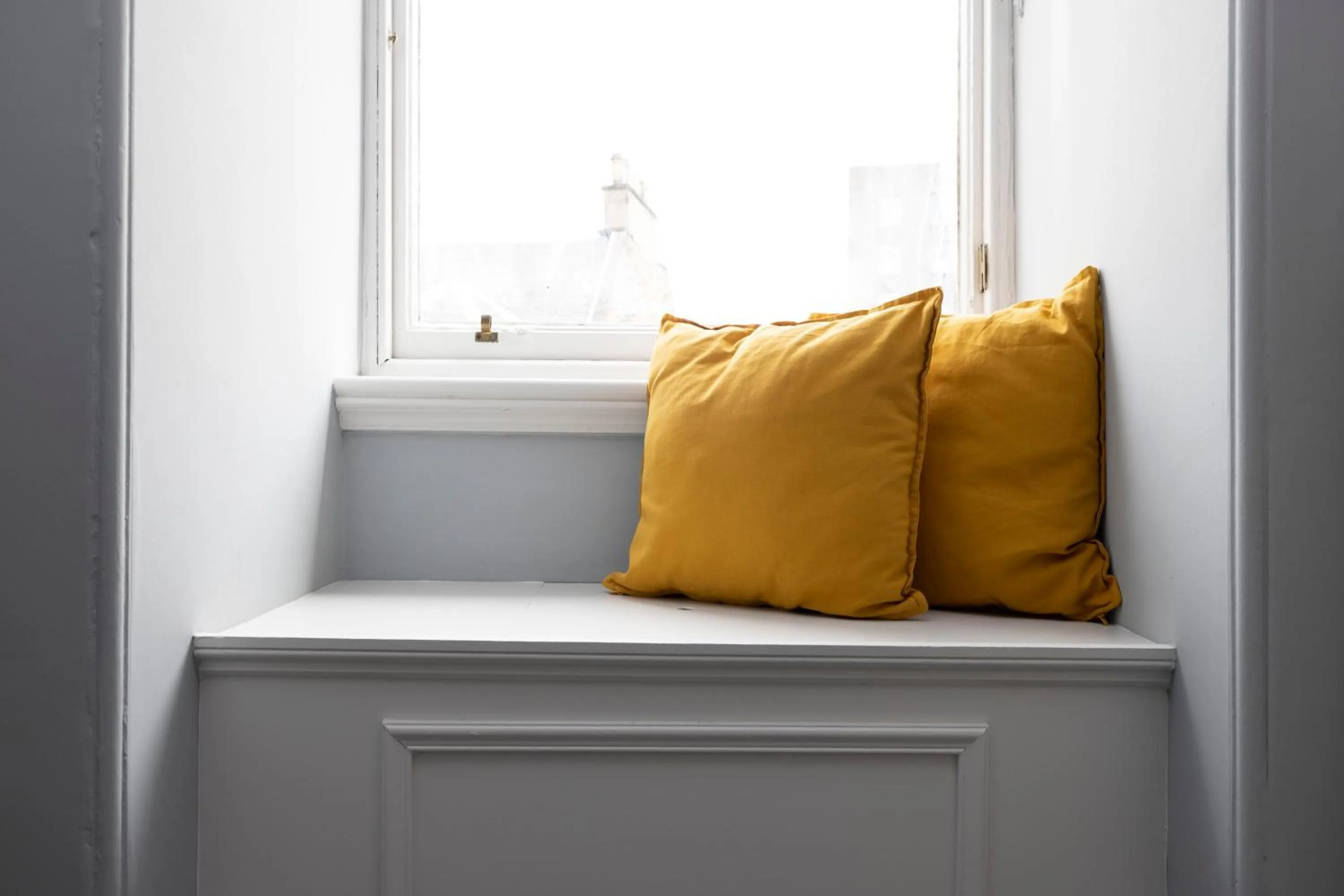 Seating area in JOIVY Haymarket