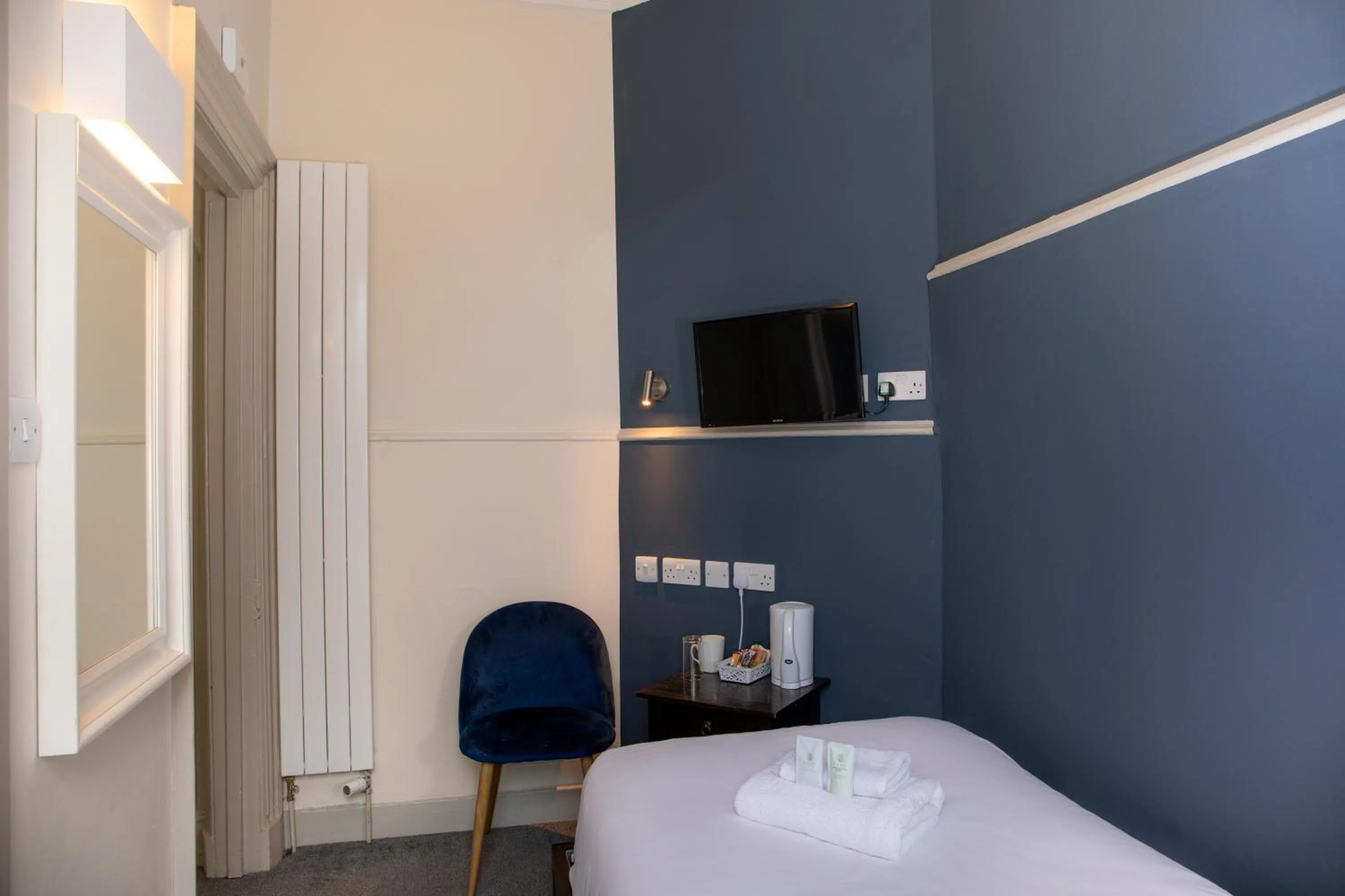 TV and multimedia, Bed in JOIVY Haymarket