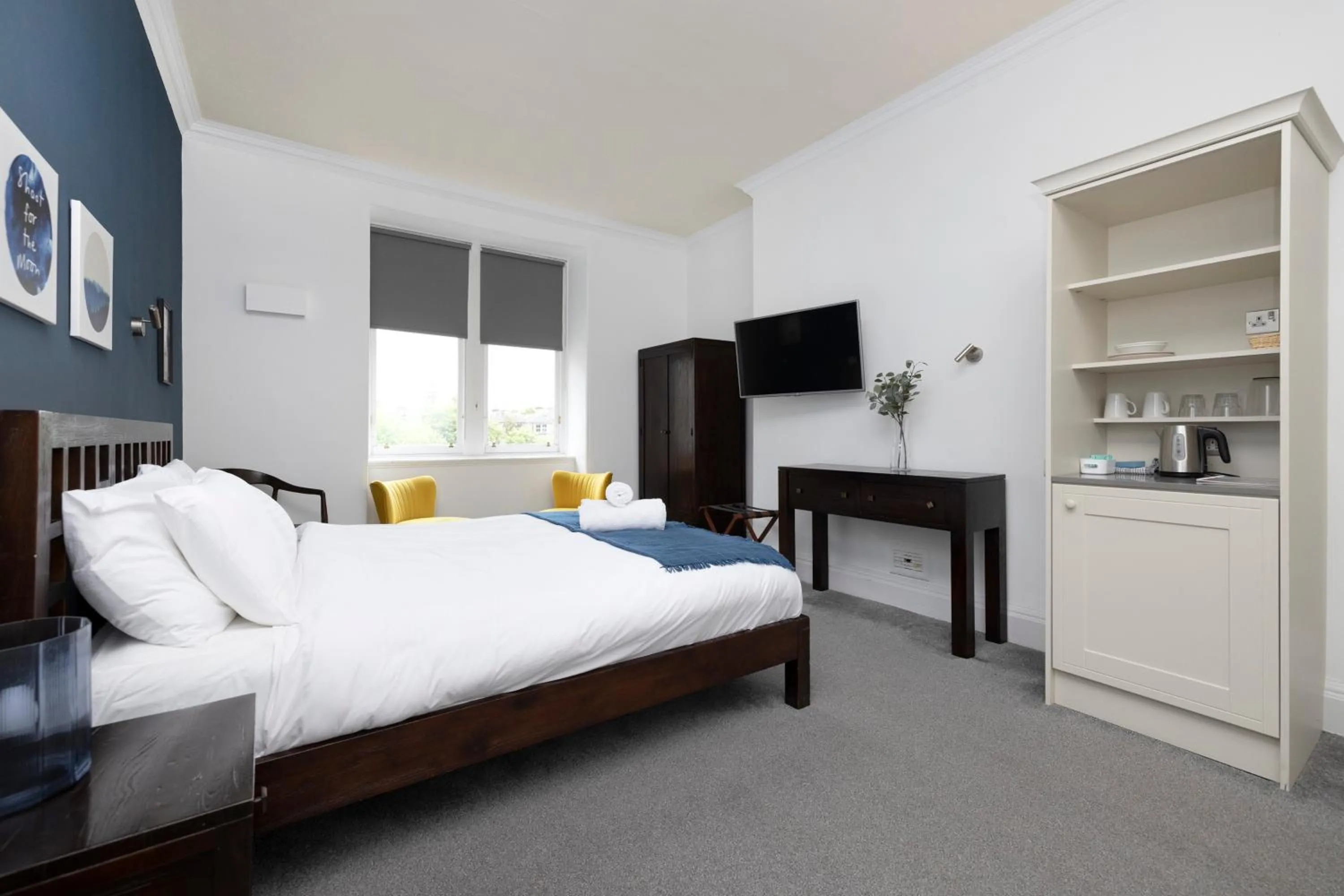 Bed in JOIVY Haymarket