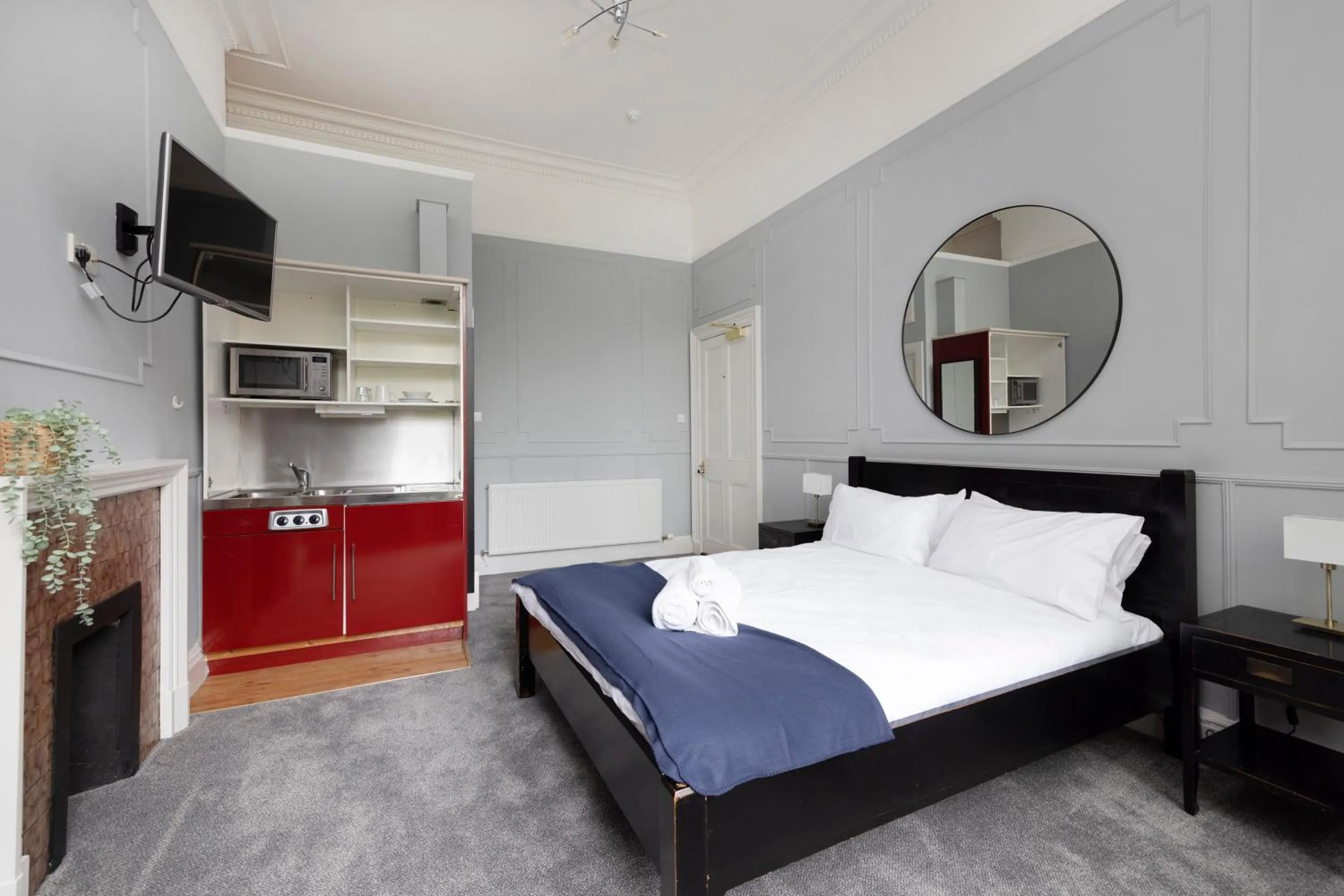 Bed in JOIVY Haymarket