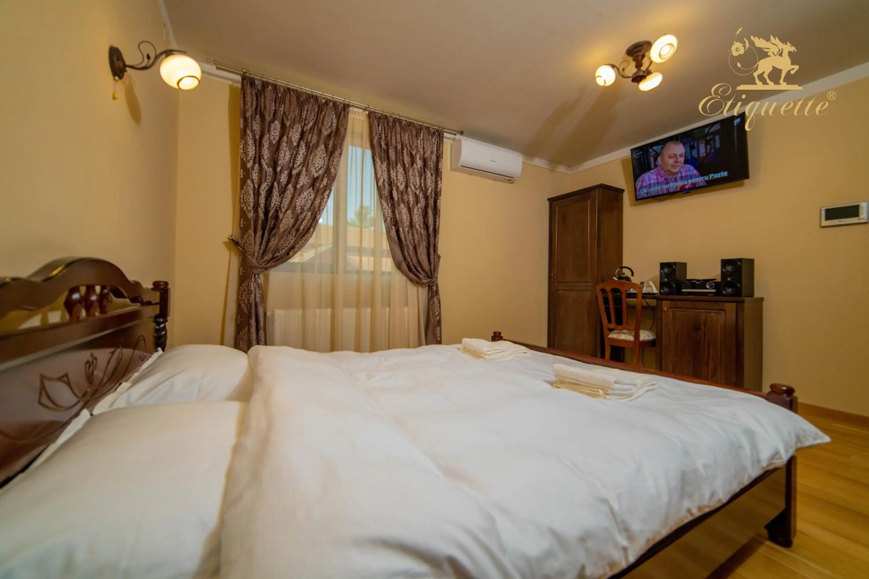 Bed in Villa Etiquette