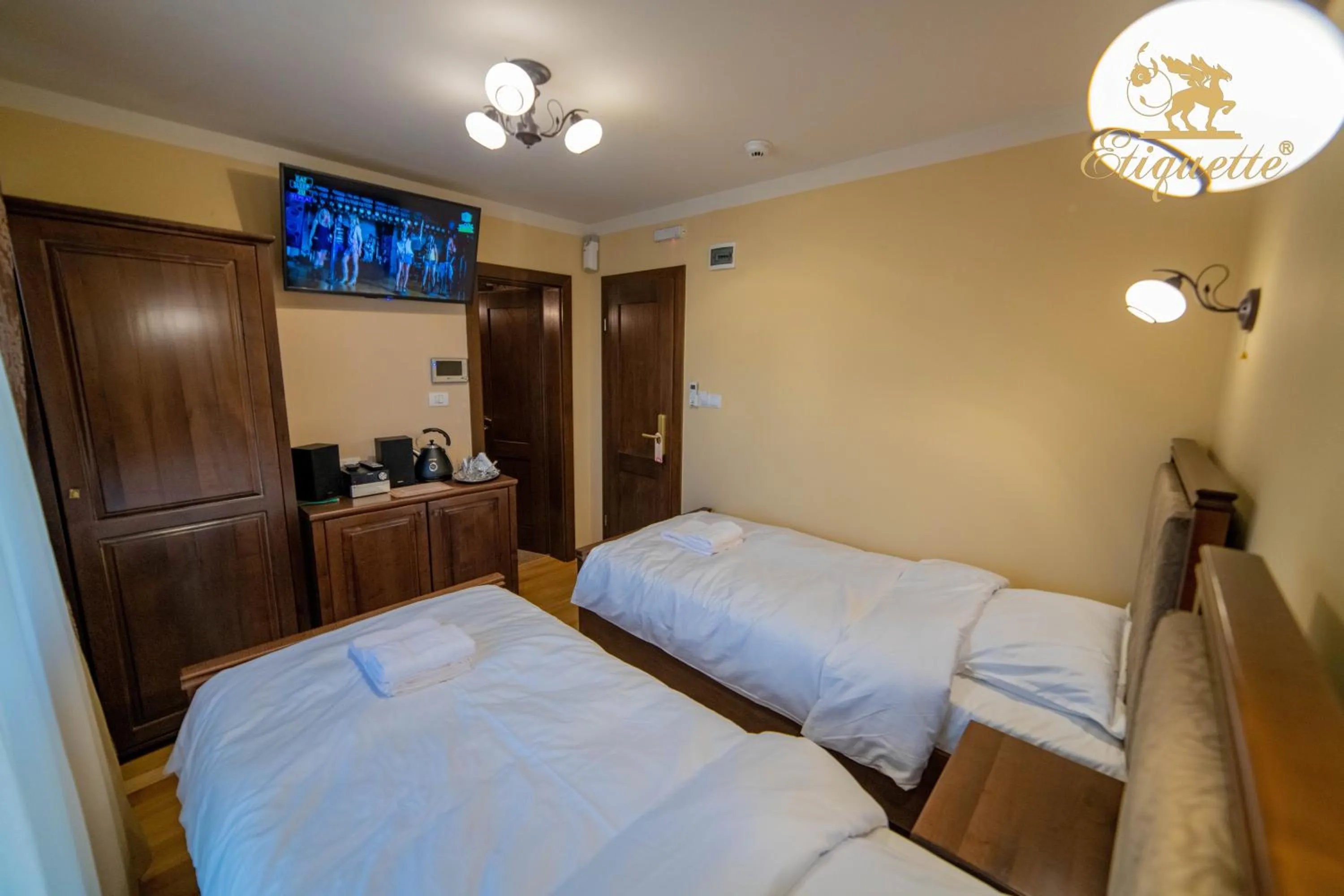 Bed in Villa Etiquette