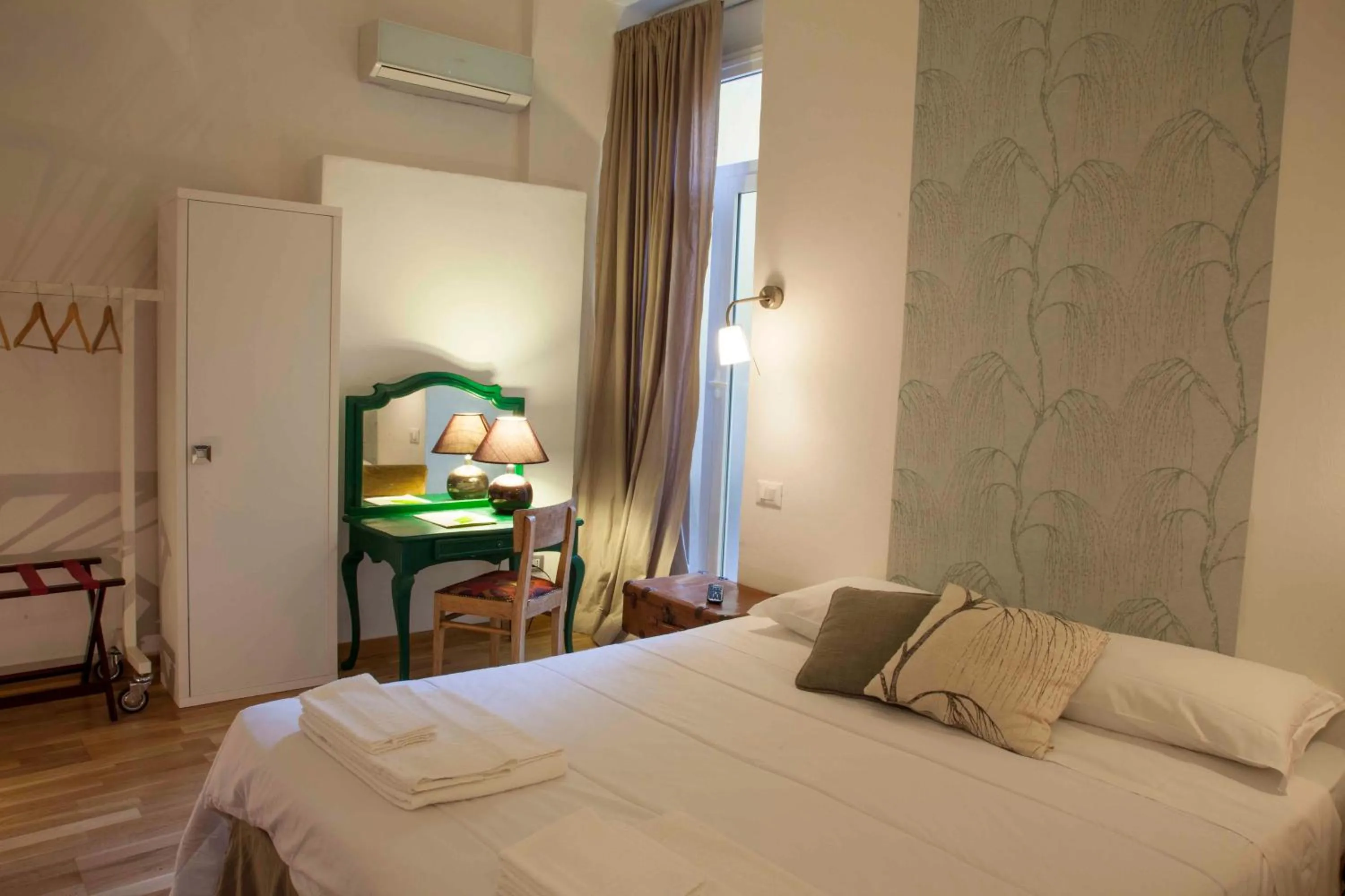Photo of the whole room, Bed in Albergo delle Spezie