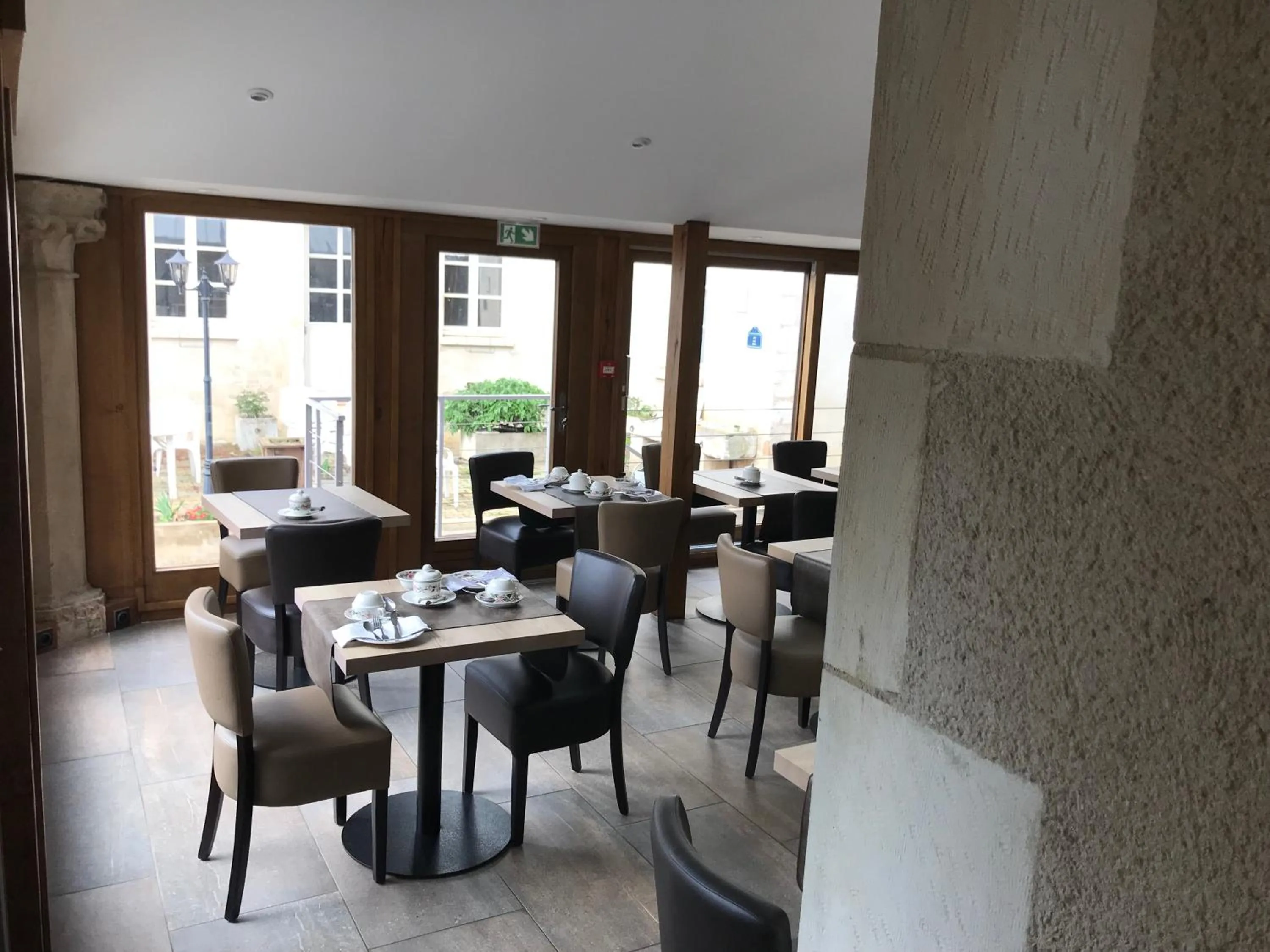 Breakfast in LOGIS HOTEL - Le Relais Saint Vincent