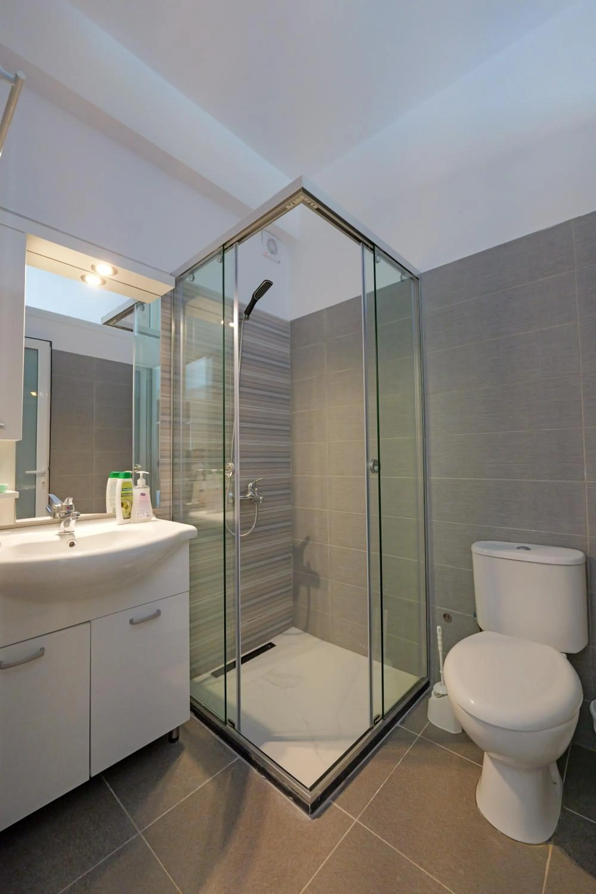 Bathroom in Hotel Esmerald Ksamil