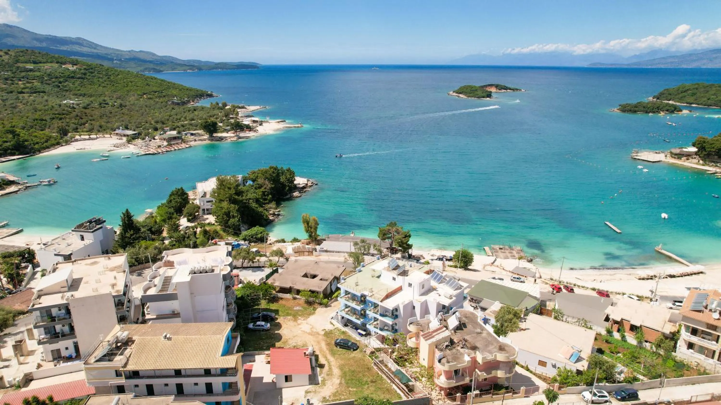 Natural landscape in Hotel Esmerald Ksamil