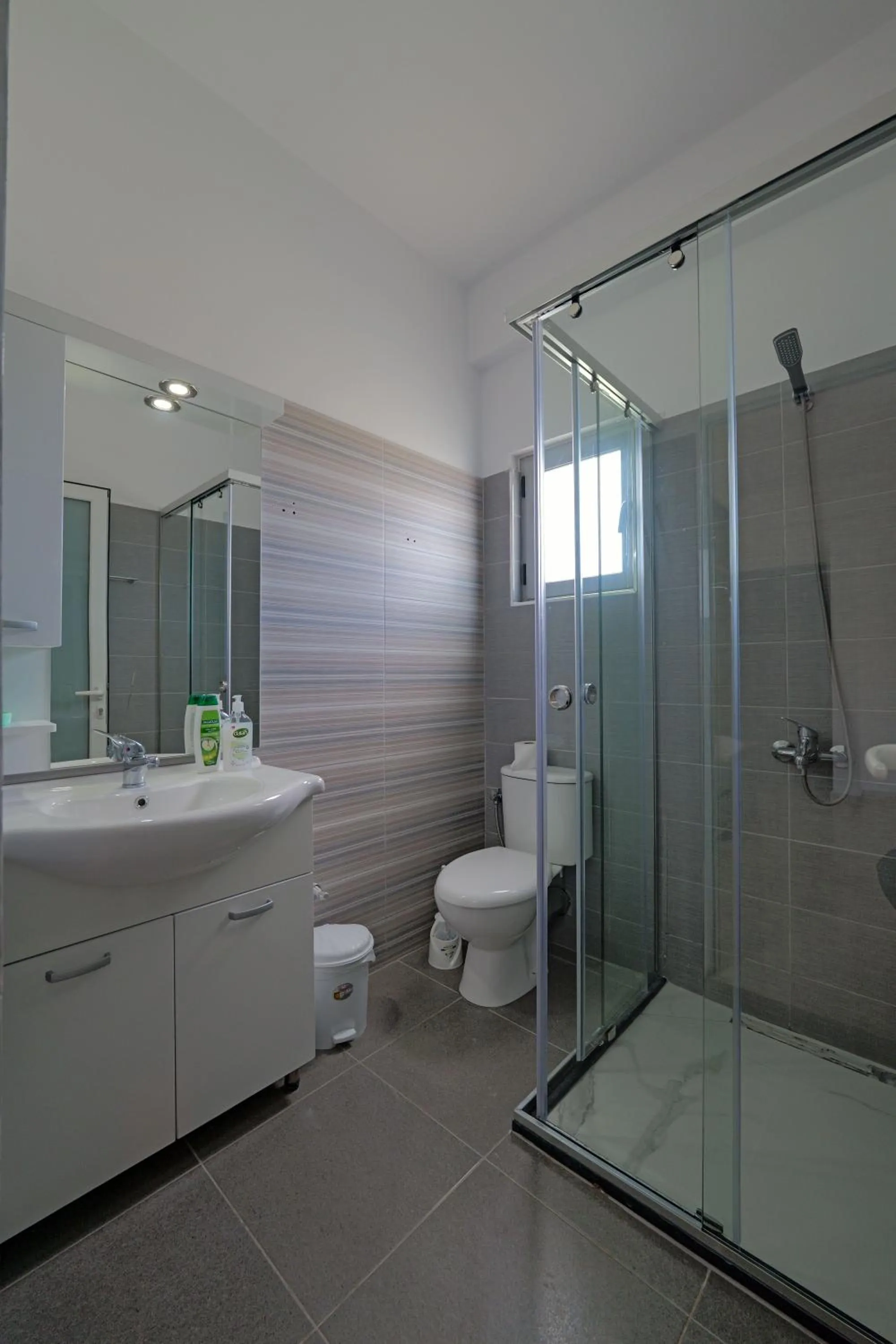 Bathroom in Hotel Esmerald Ksamil