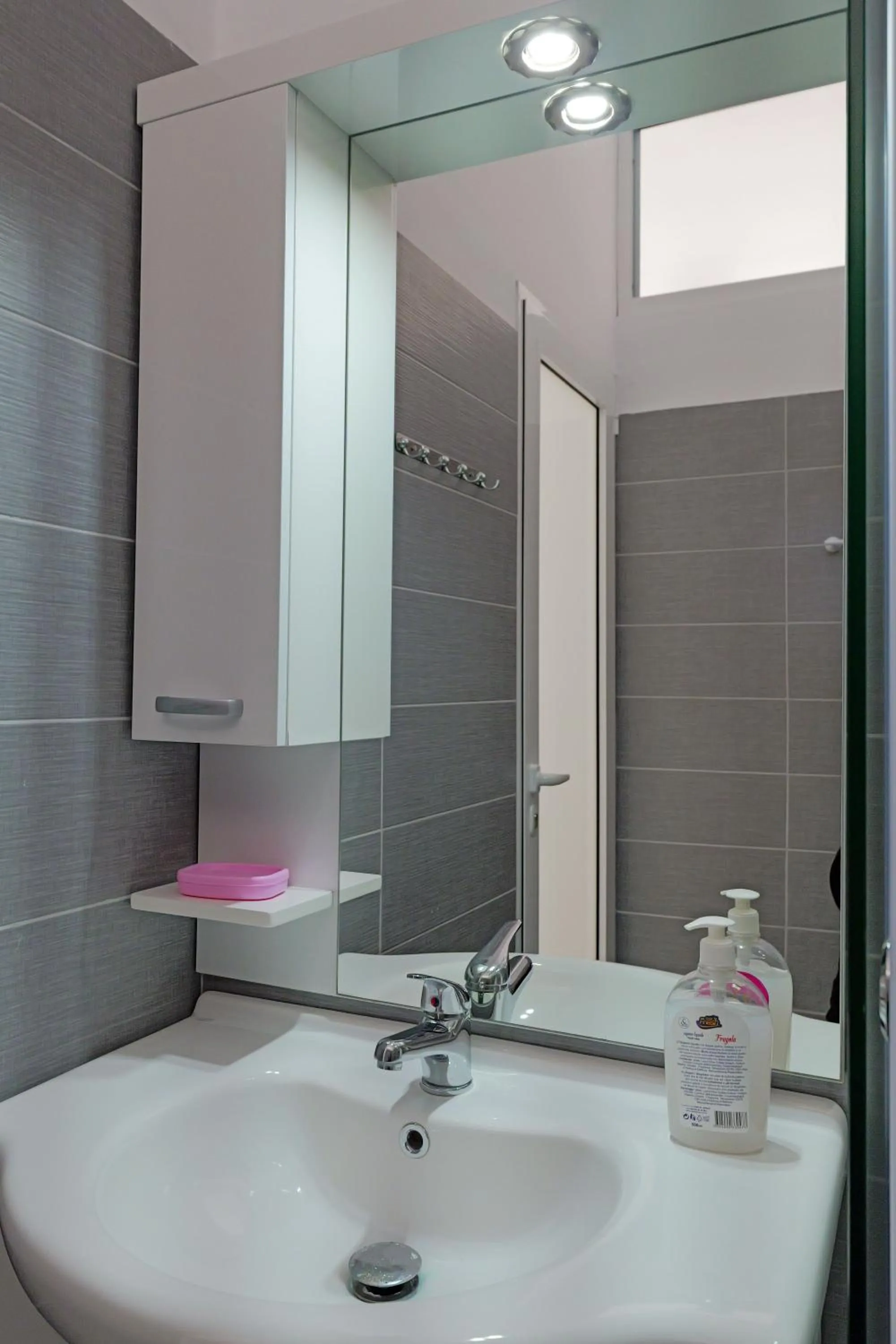 Bathroom in Hotel Esmerald Ksamil