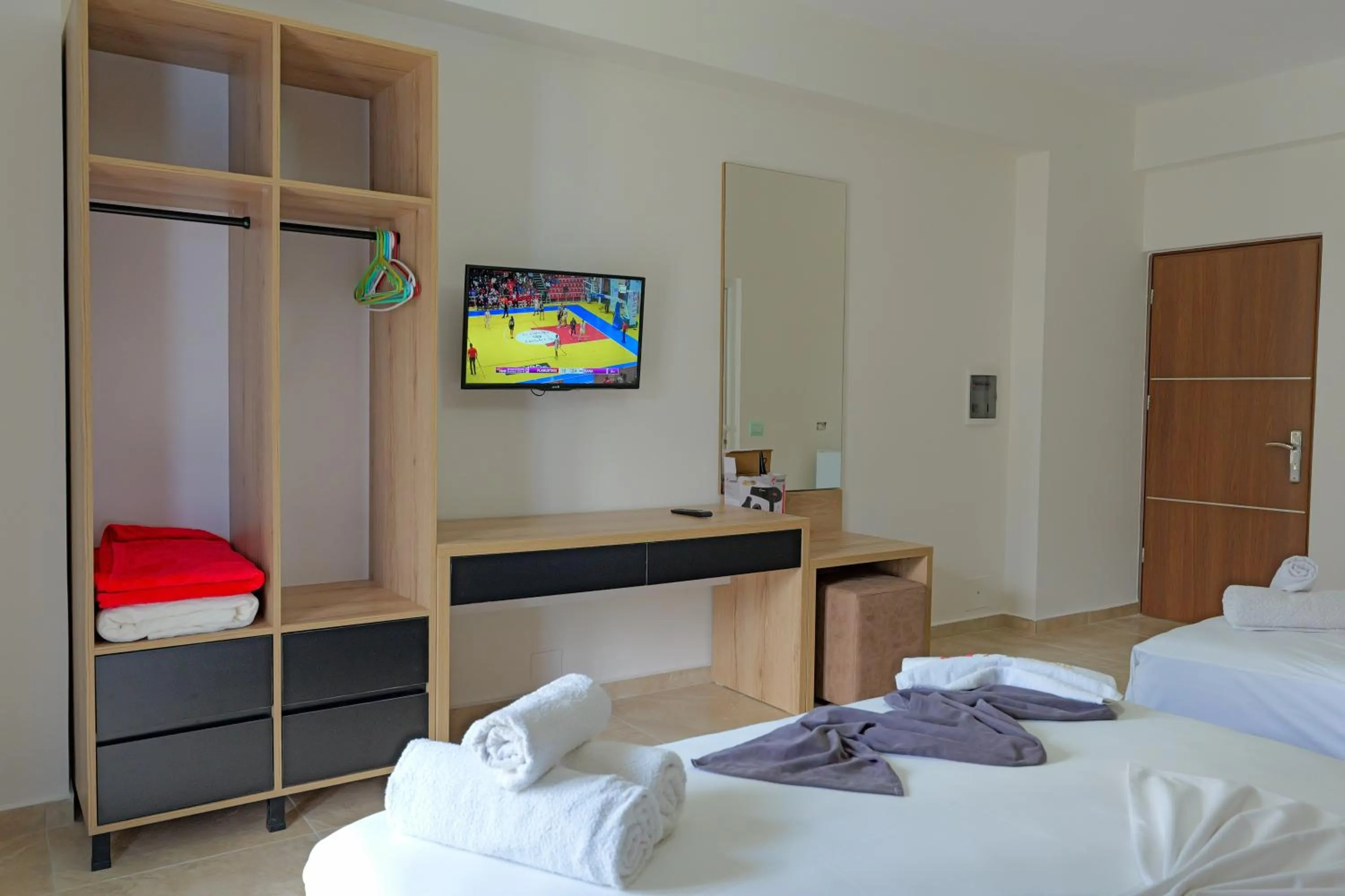 Bed in Hotel Esmerald Ksamil