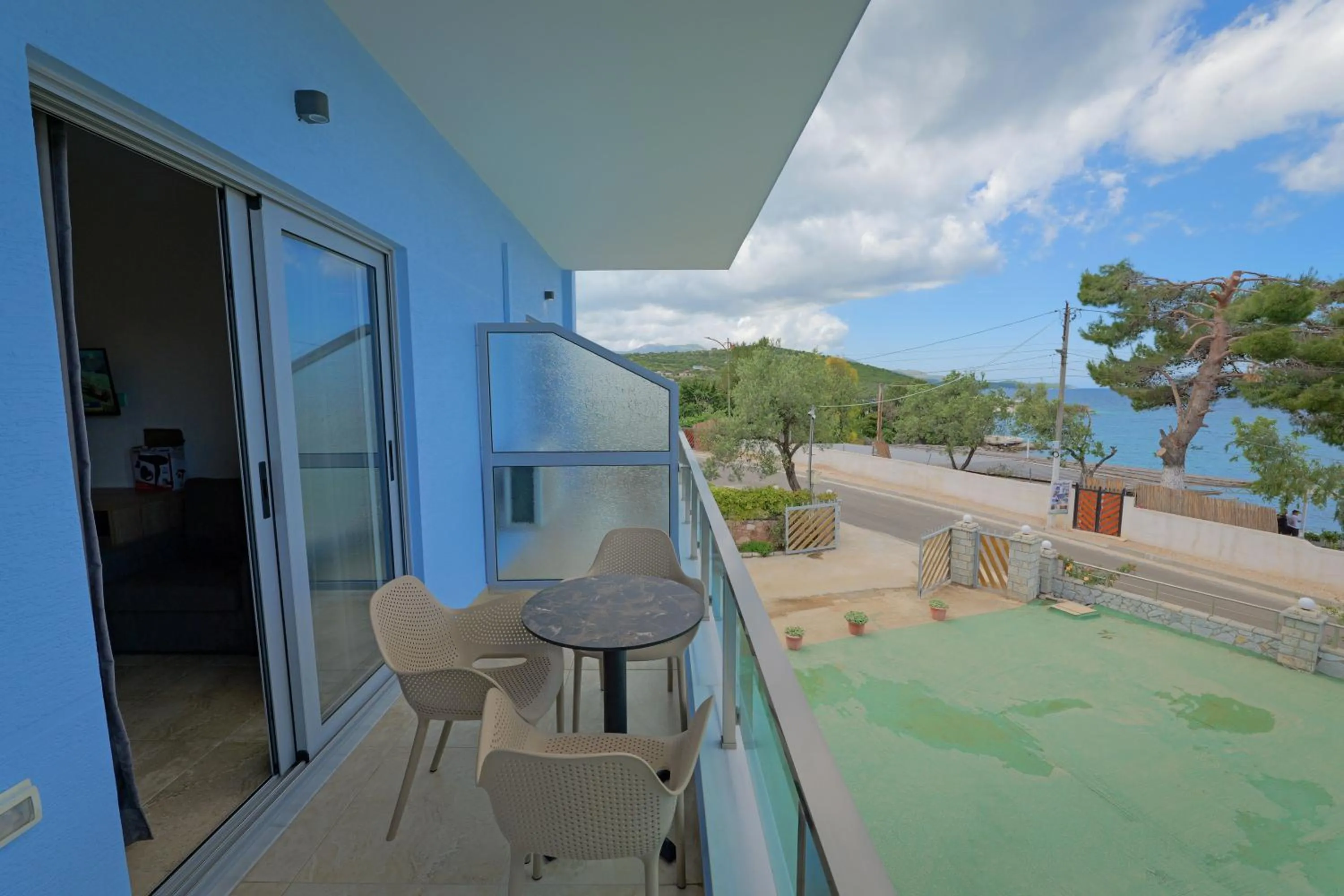 Balcony/Terrace in Hotel Esmerald Ksamil