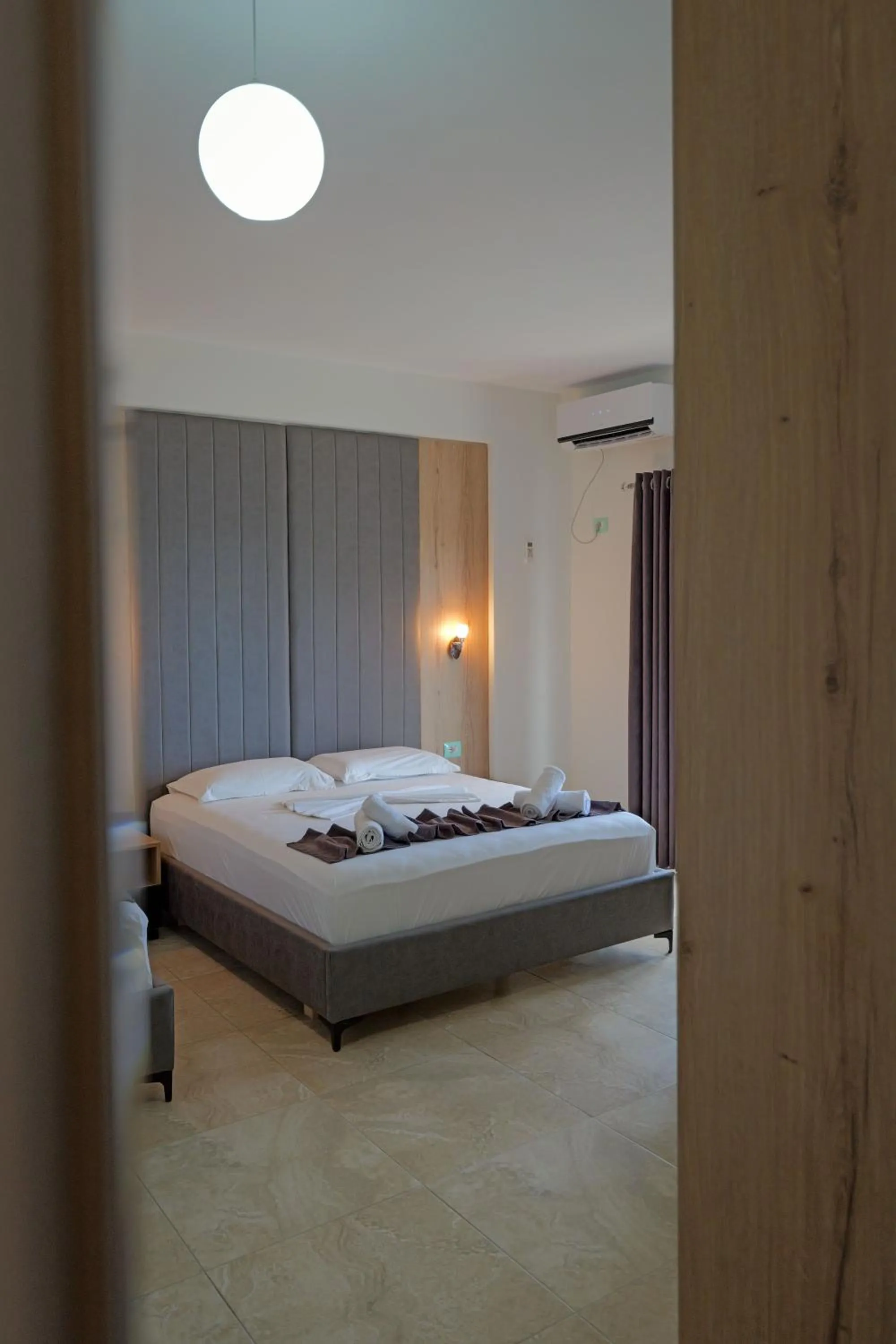 Bedroom, Bed in Hotel Esmerald Ksamil