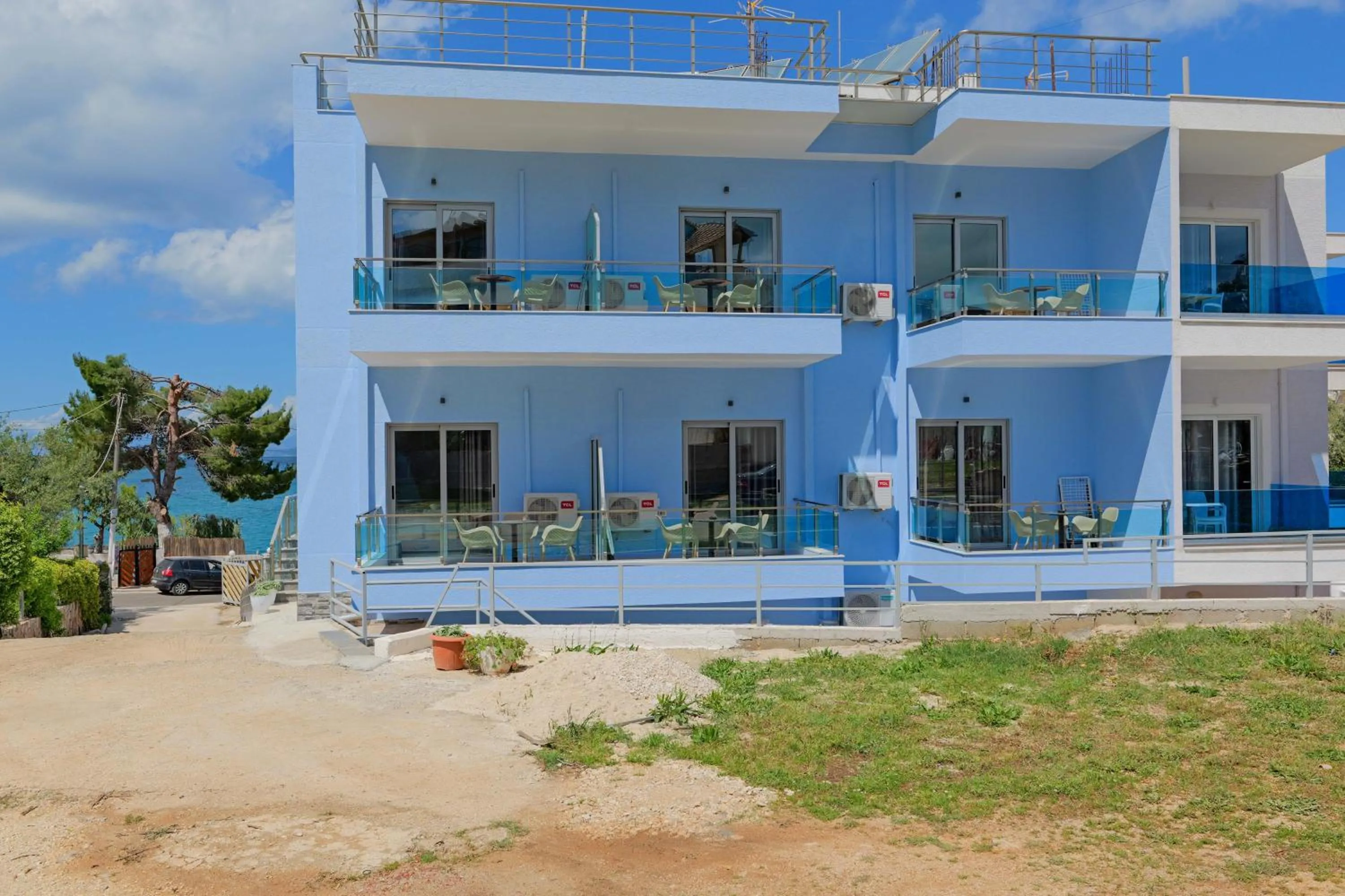 Property building in Hotel Esmerald Ksamil