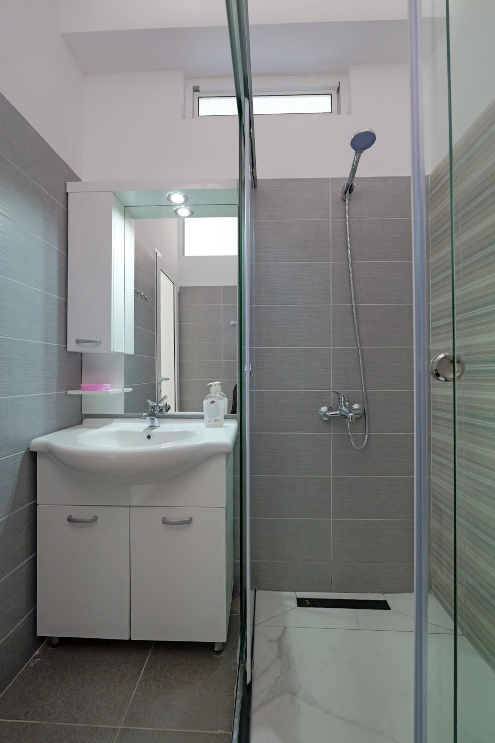 Bathroom in Hotel Esmerald Ksamil