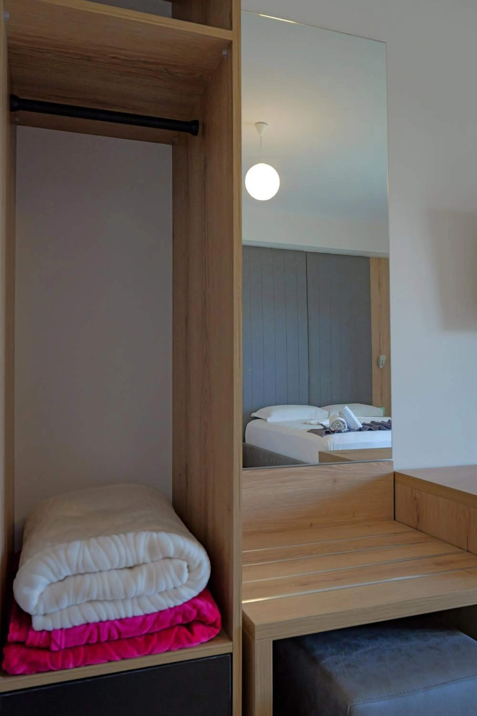 Bedroom, Bed in Hotel Esmerald Ksamil