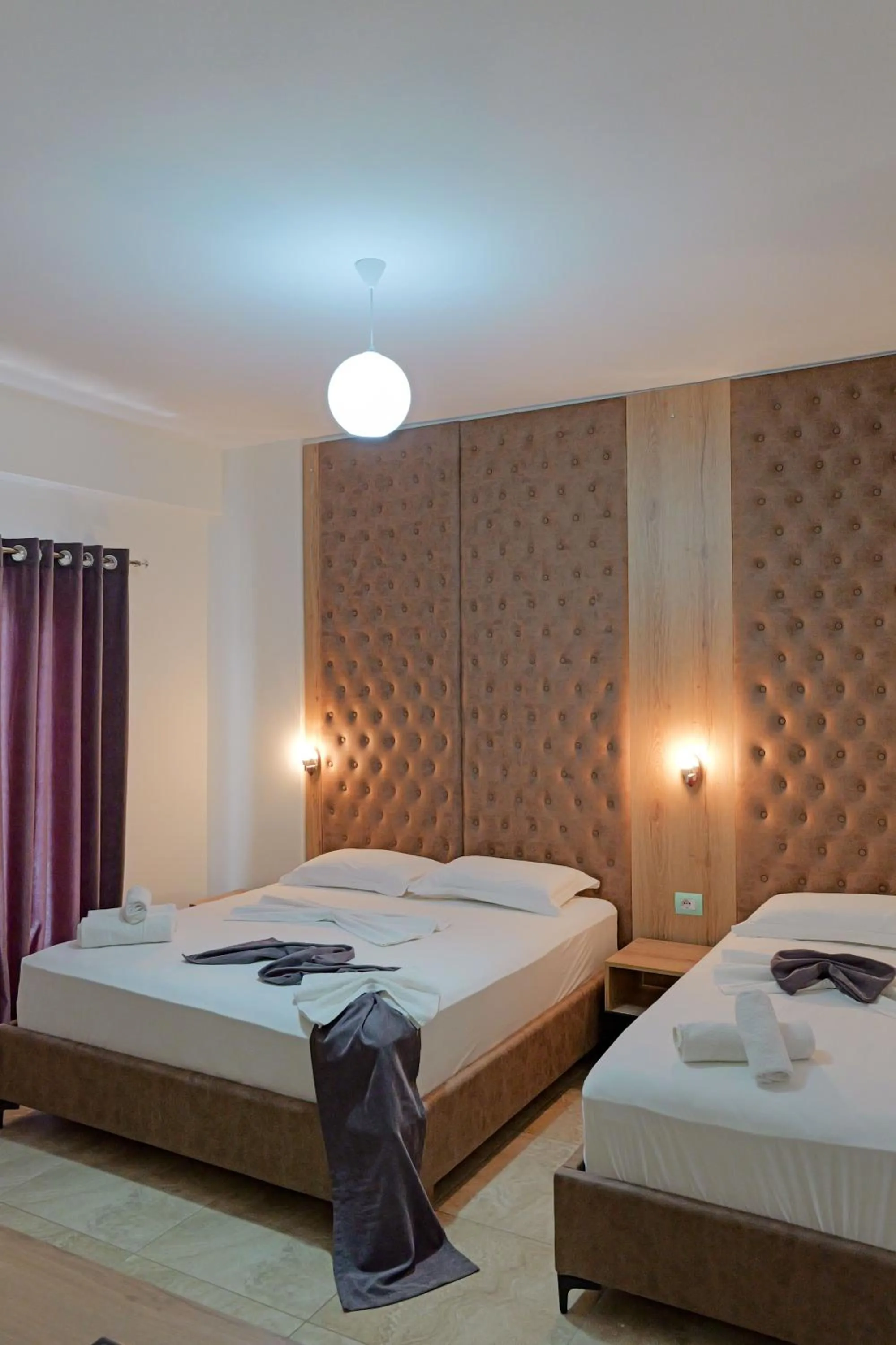 Bedroom, Bed in Hotel Esmerald Ksamil