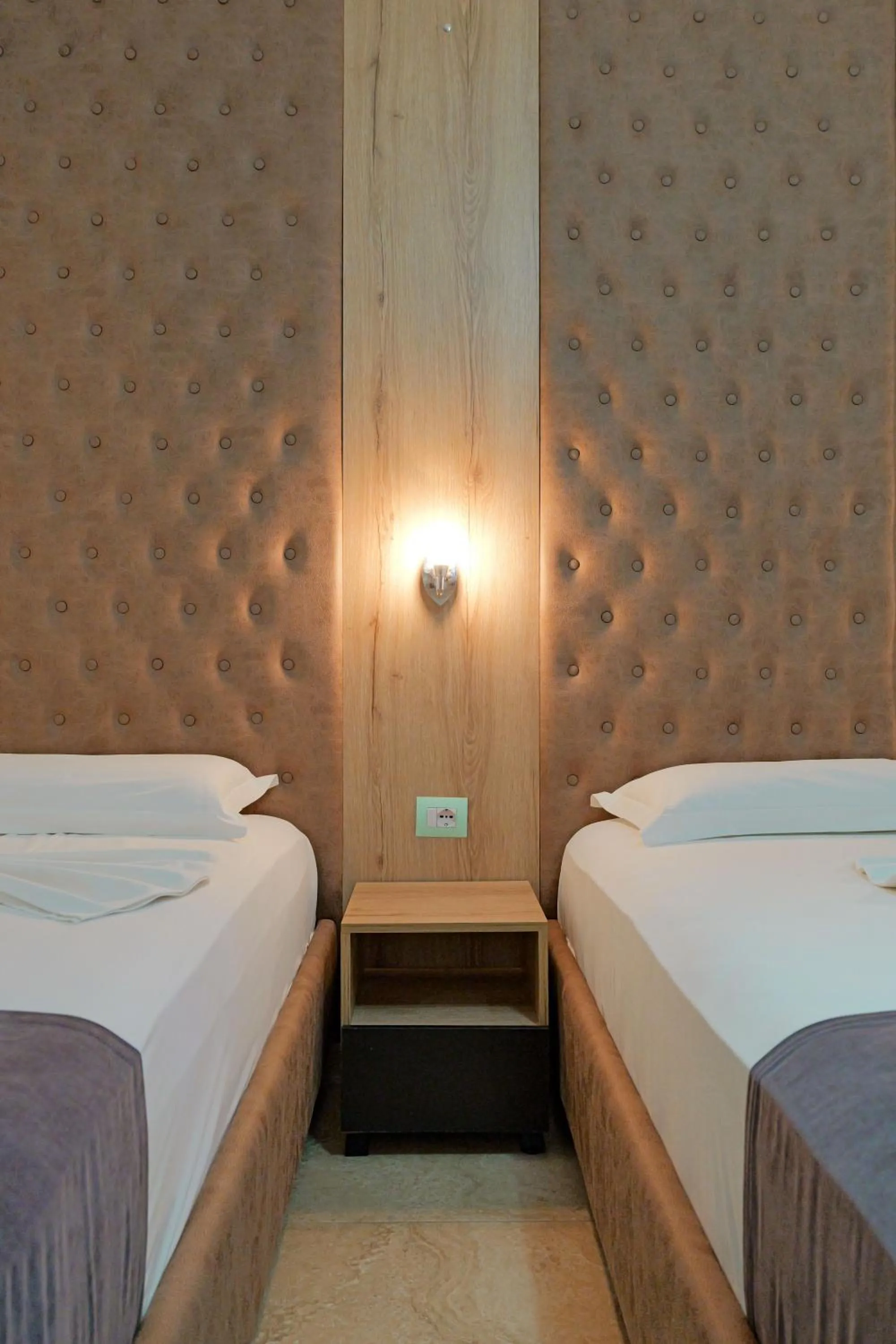 Bed in Hotel Esmerald Ksamil