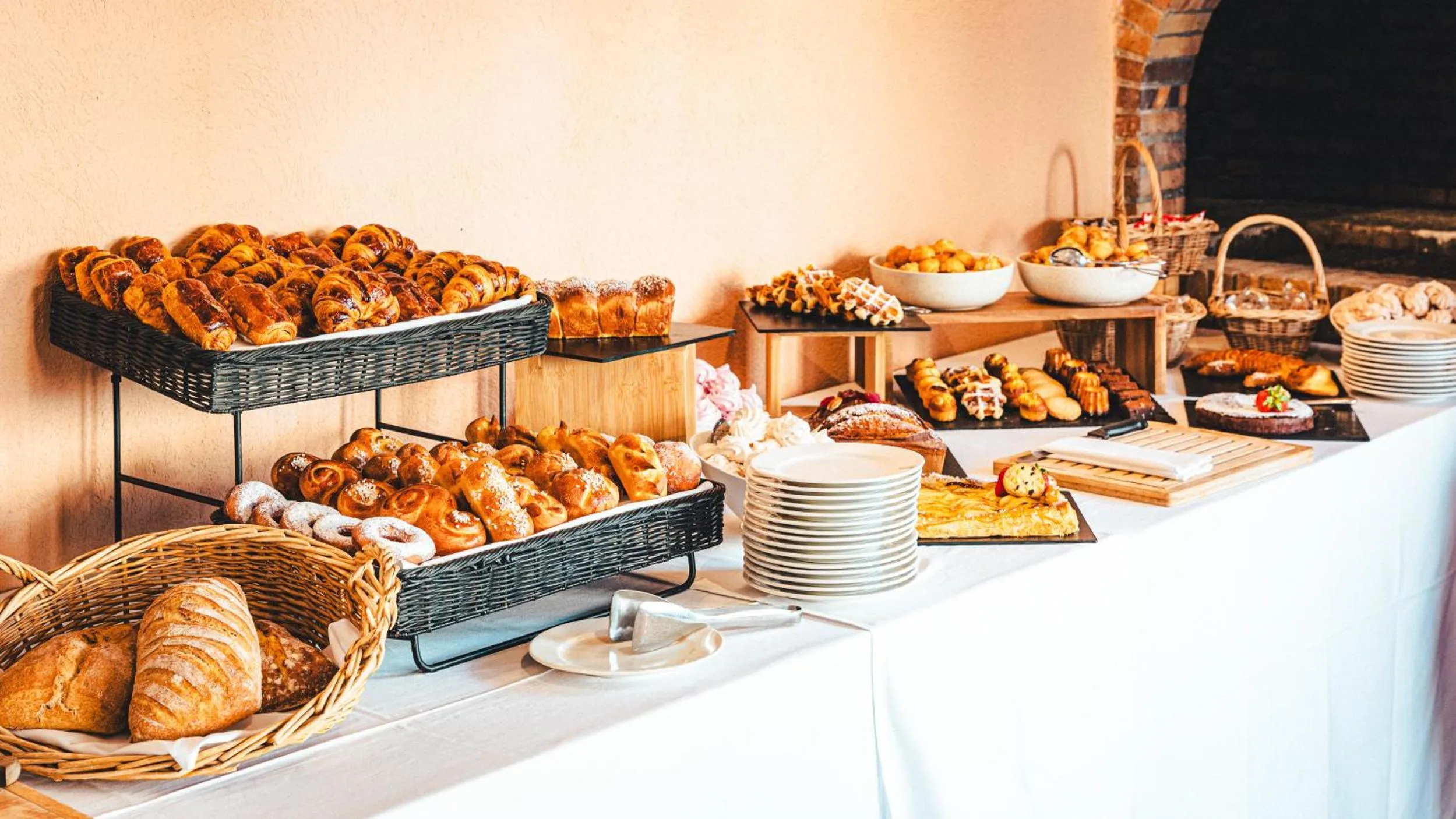 Breakfast in Hôtel La Mandarine