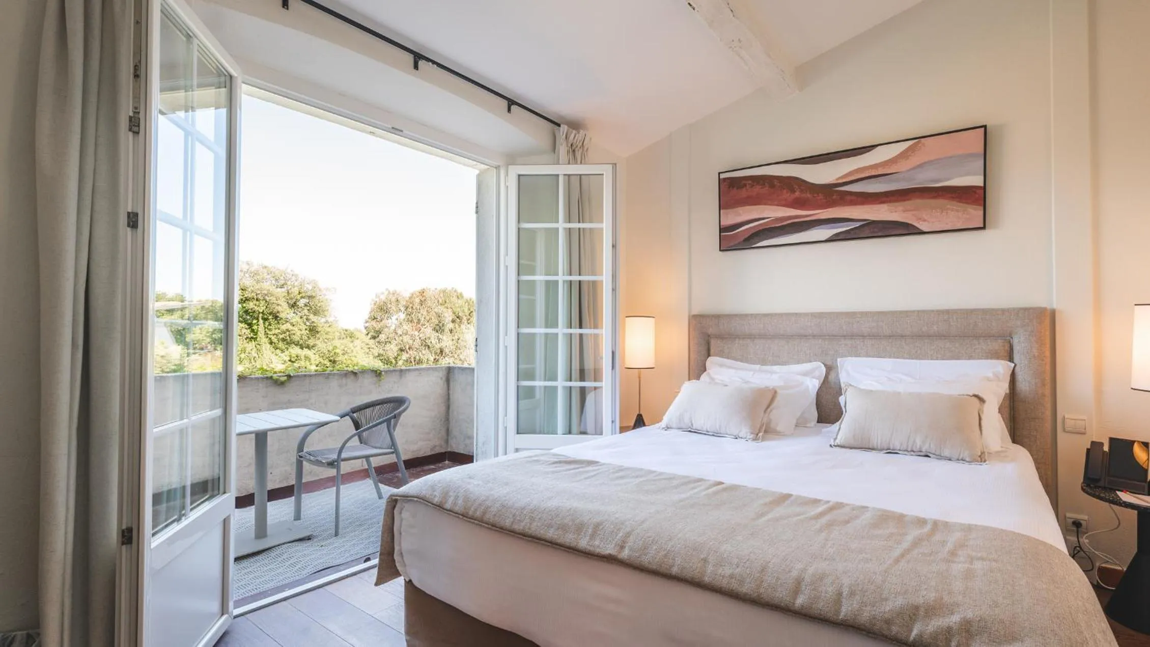 Bedroom, Bed in Hôtel La Mandarine