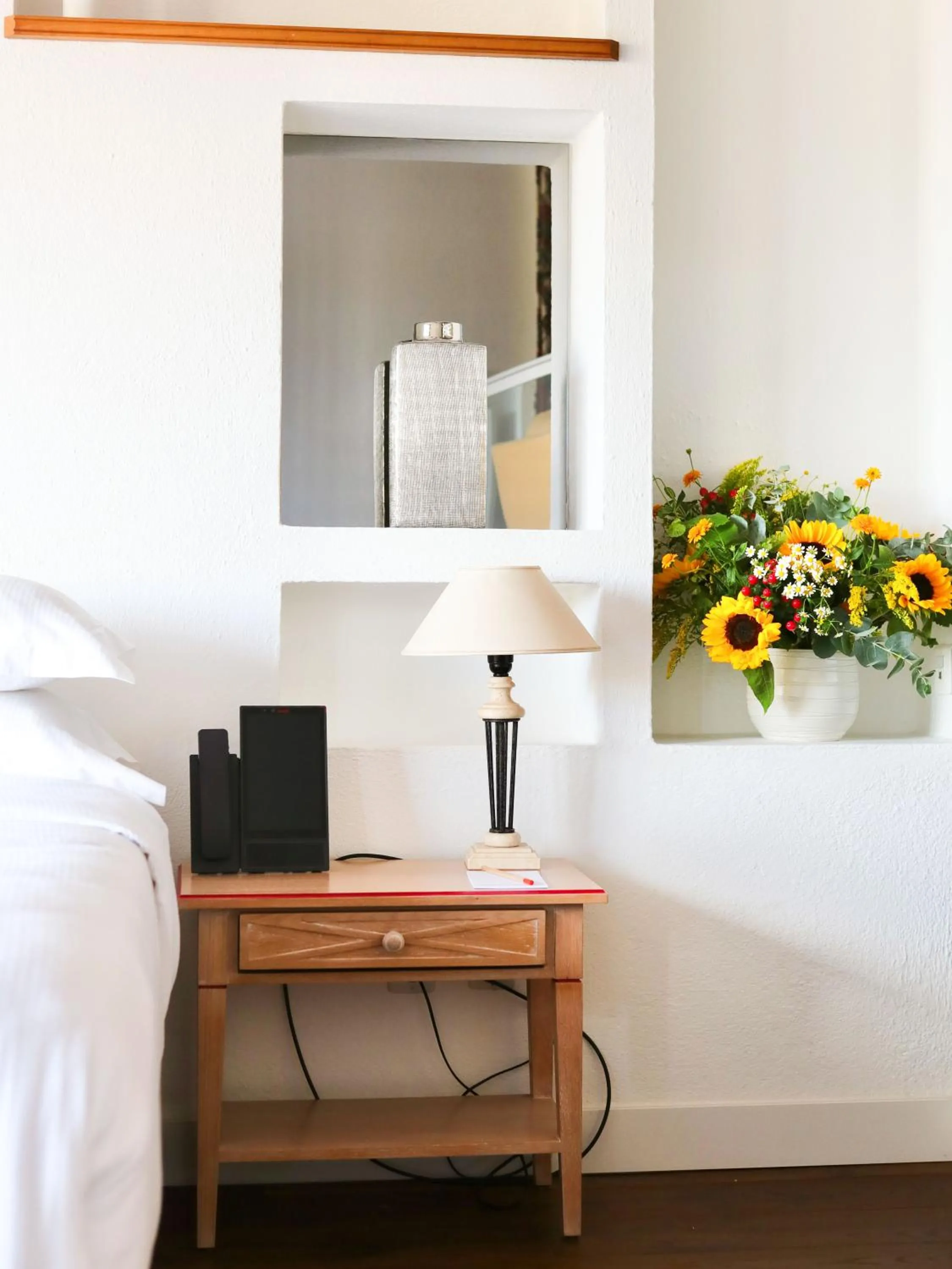 Bedroom, Bed in Hôtel La Mandarine