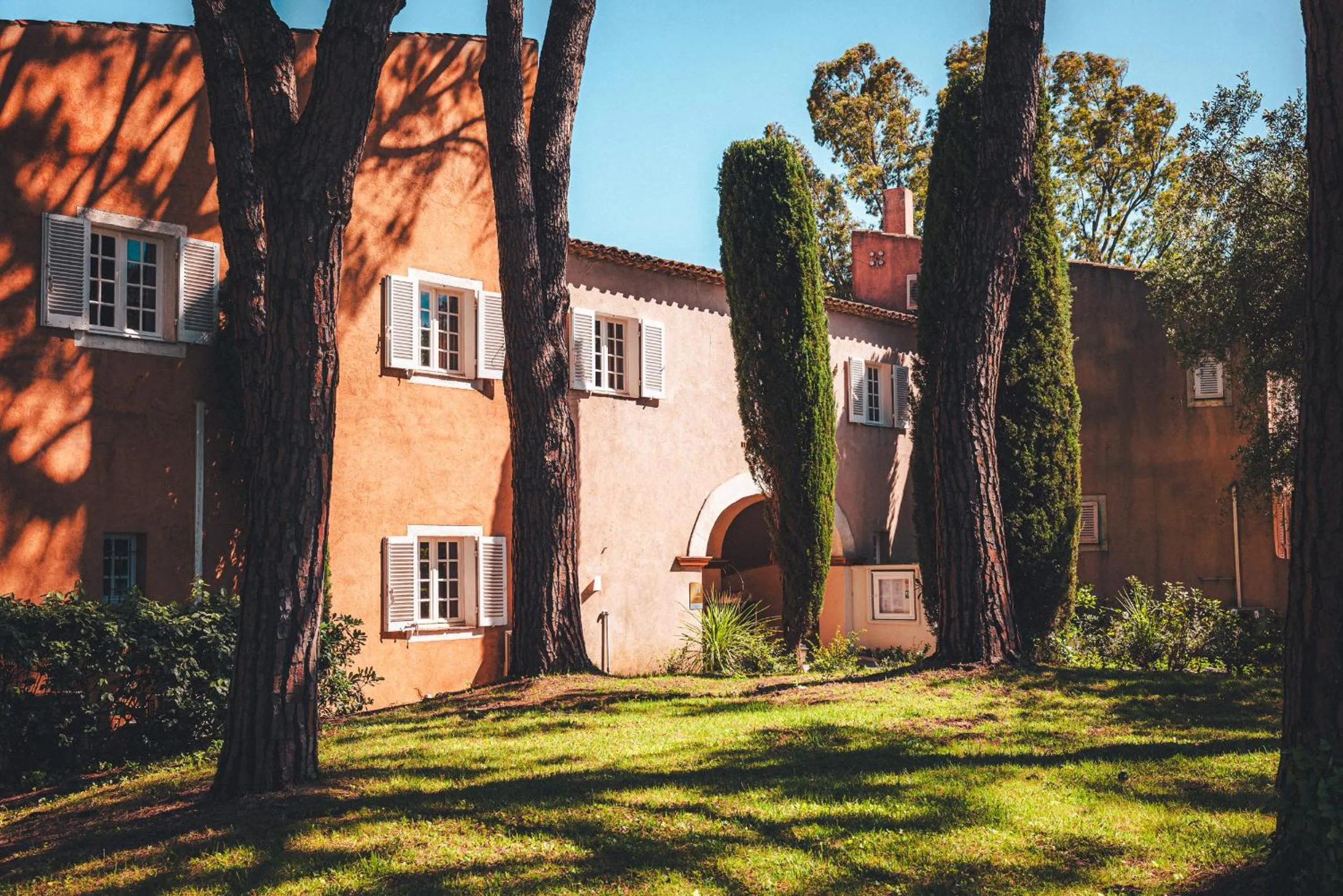 Property building in Hôtel La Mandarine