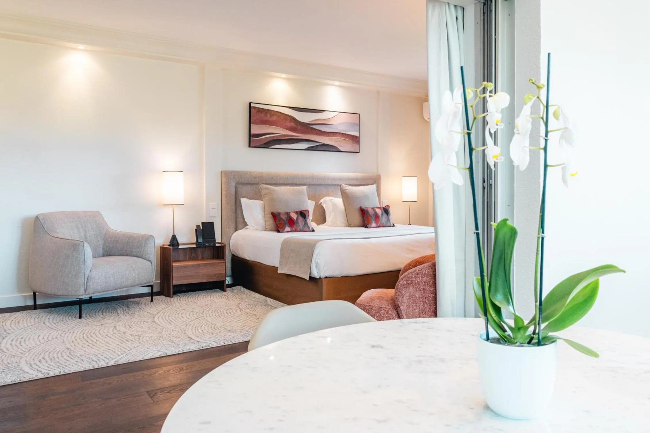 Bedroom, Bed in Hôtel La Mandarine