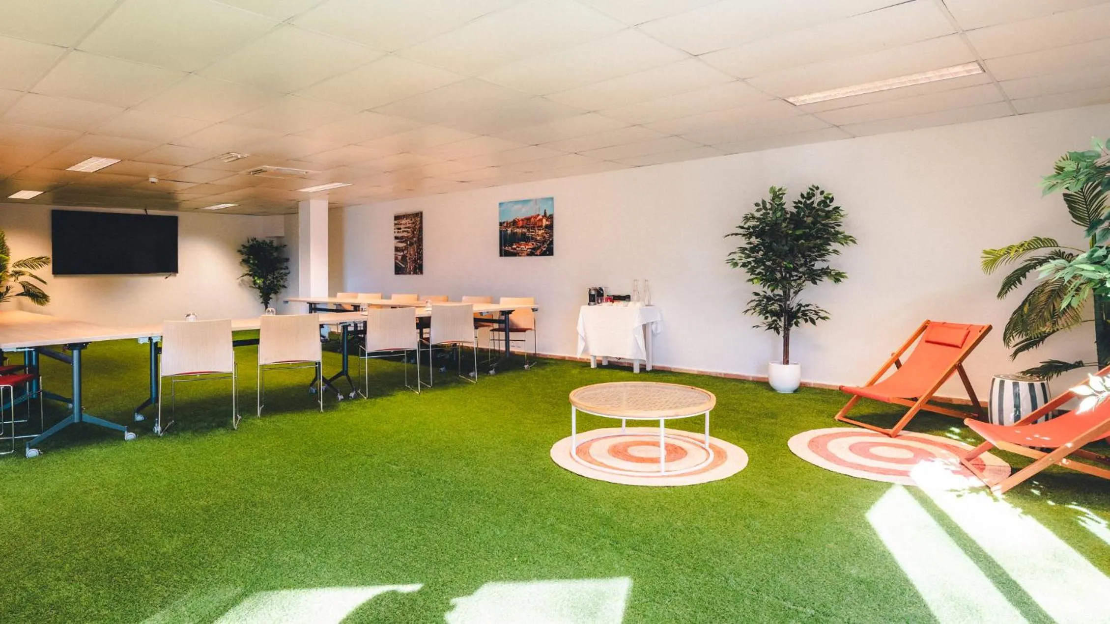 Meeting/conference room in Hôtel La Mandarine