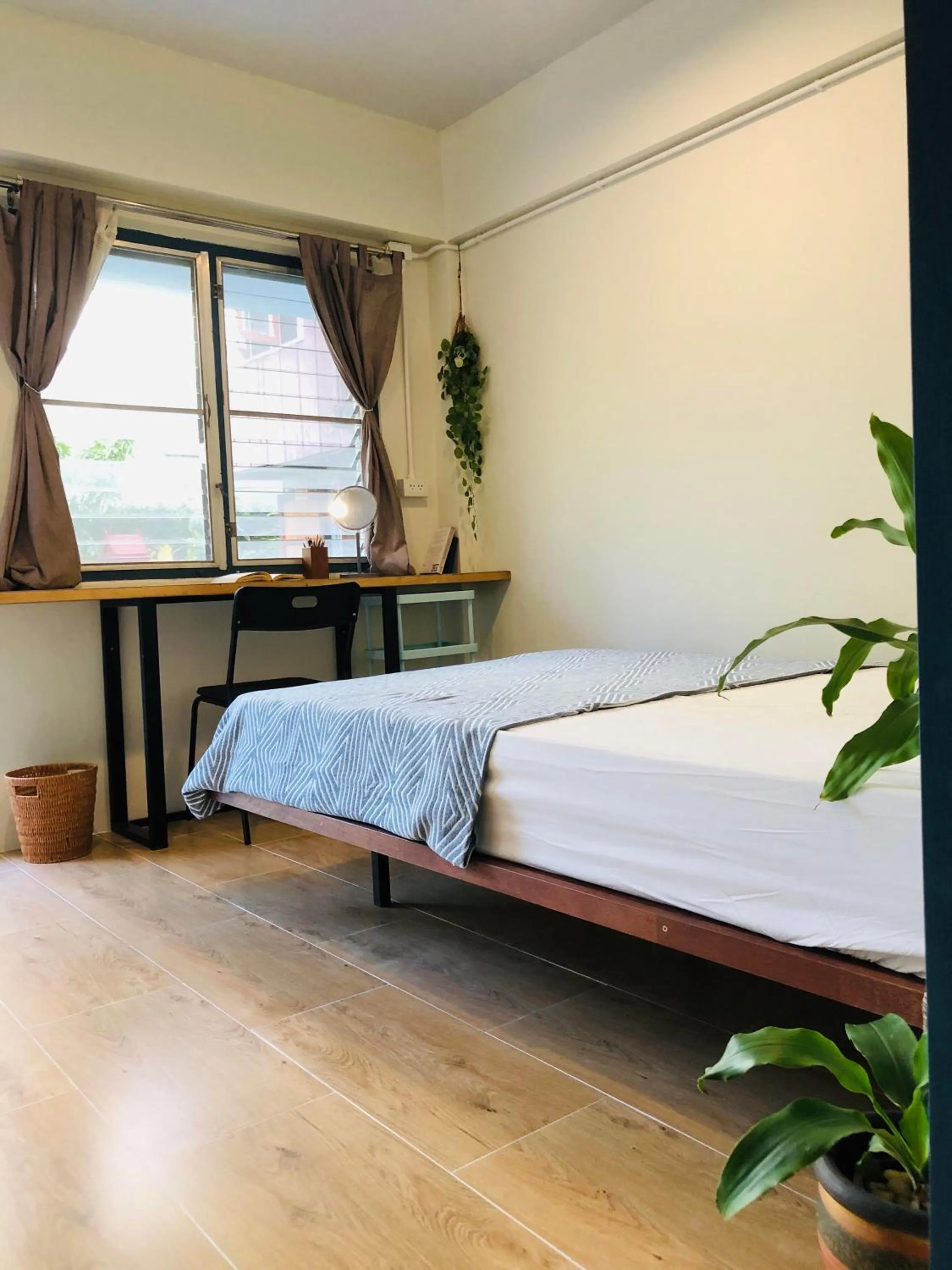 Bedroom, Bed in Number 4 Old Town