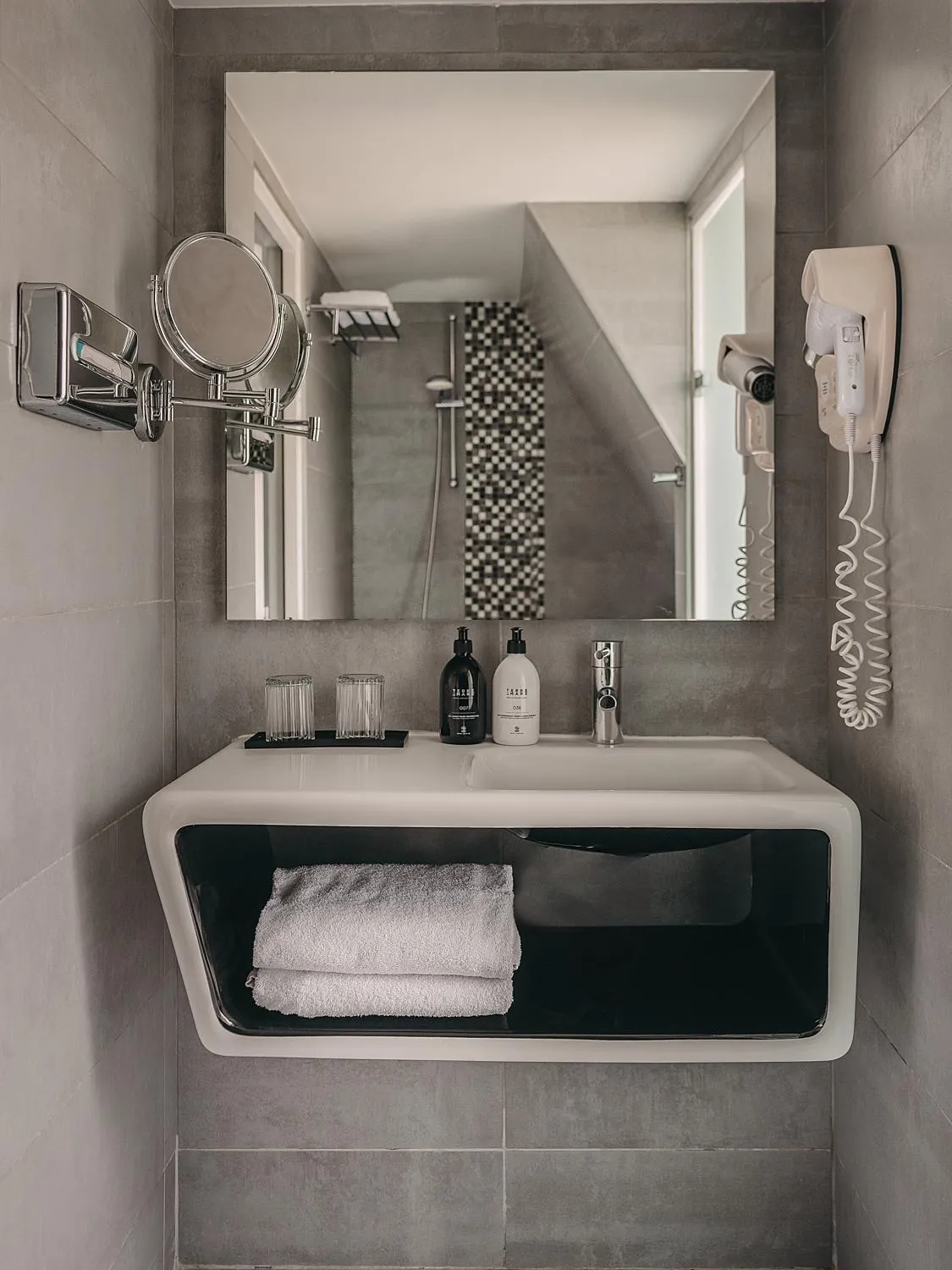 Bathroom in Hôtel Belloy