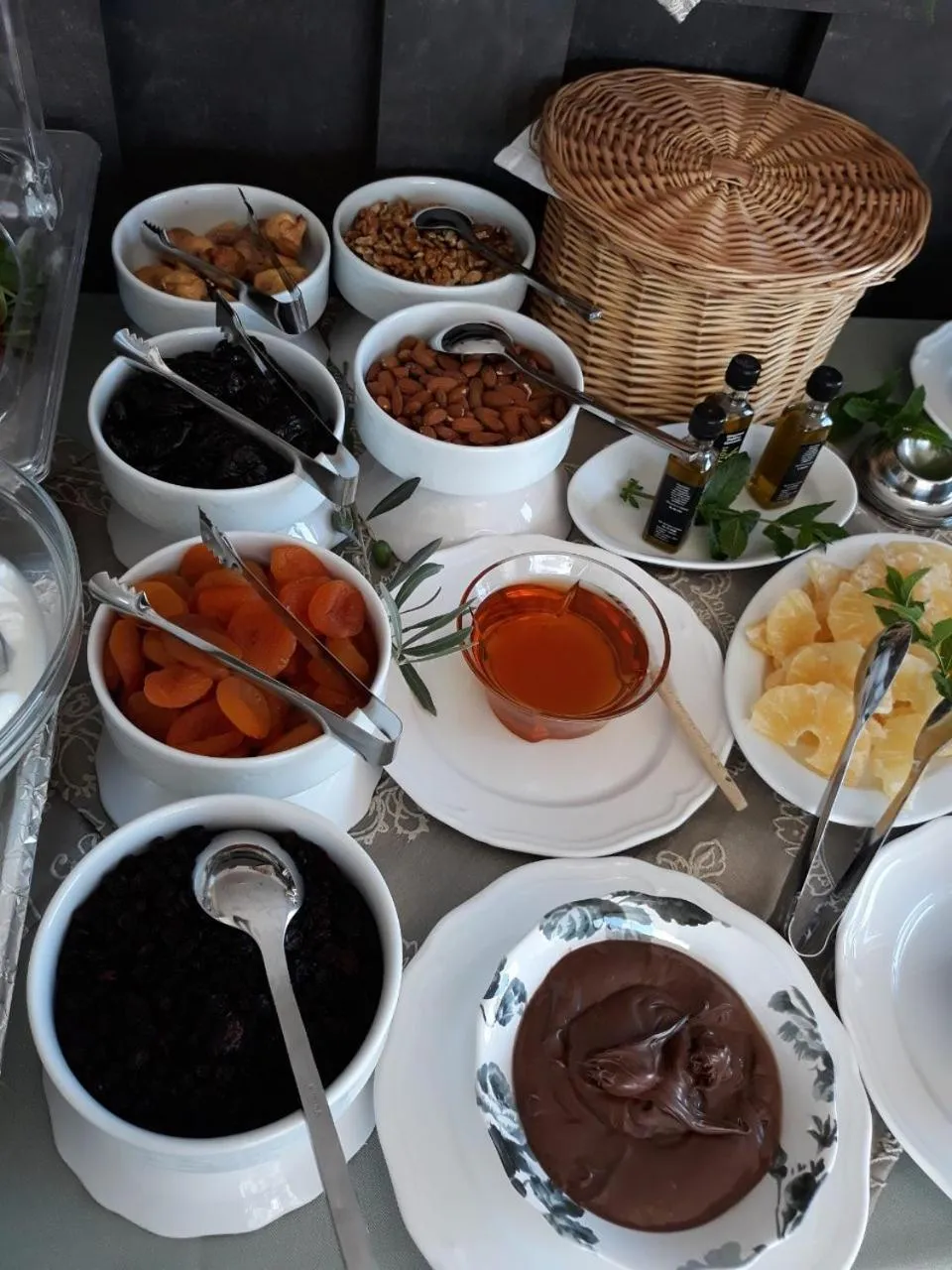 Buffet breakfast in Sunset