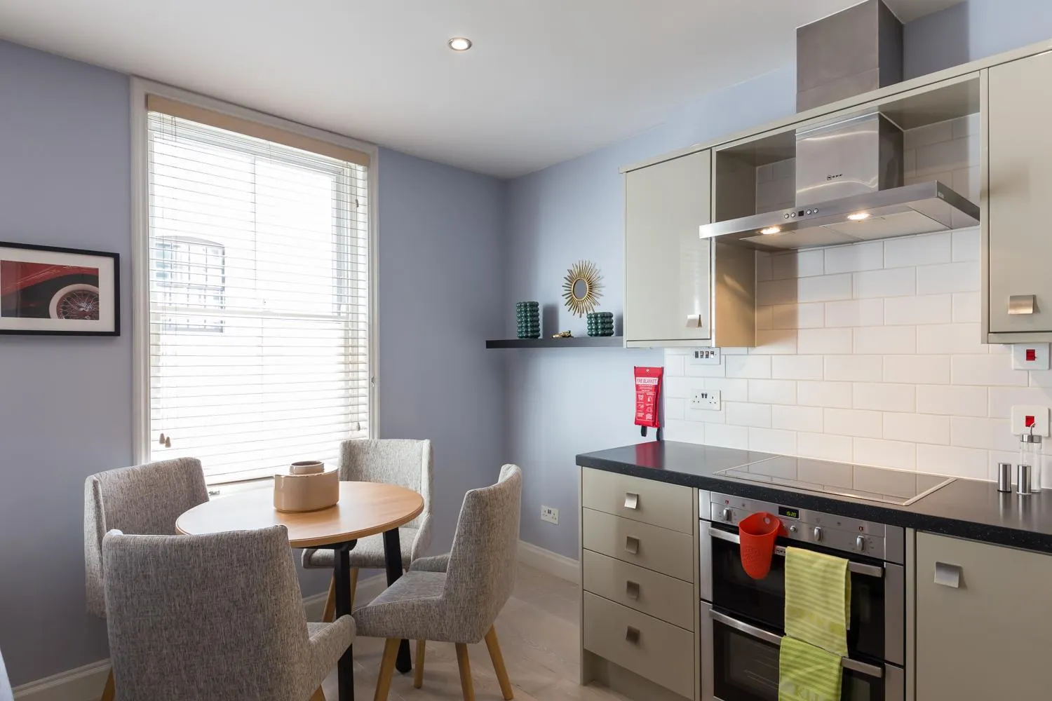 Kitchen or kitchenette in Prime Apartments in Covent Garden