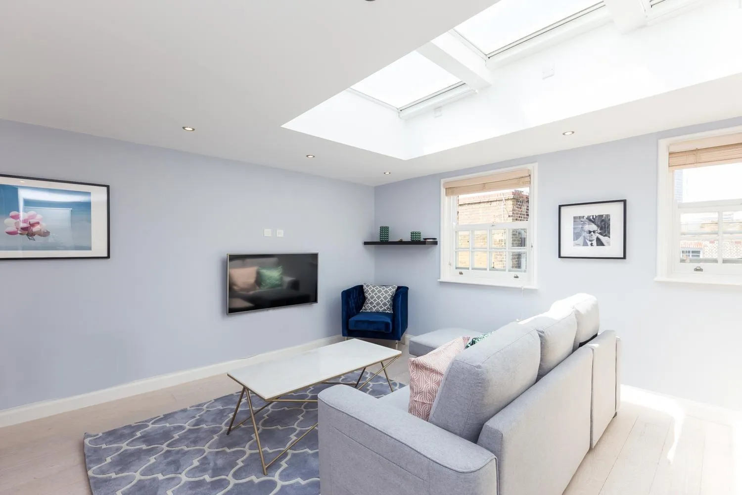 TV and multimedia in Prime Apartments in Covent Garden