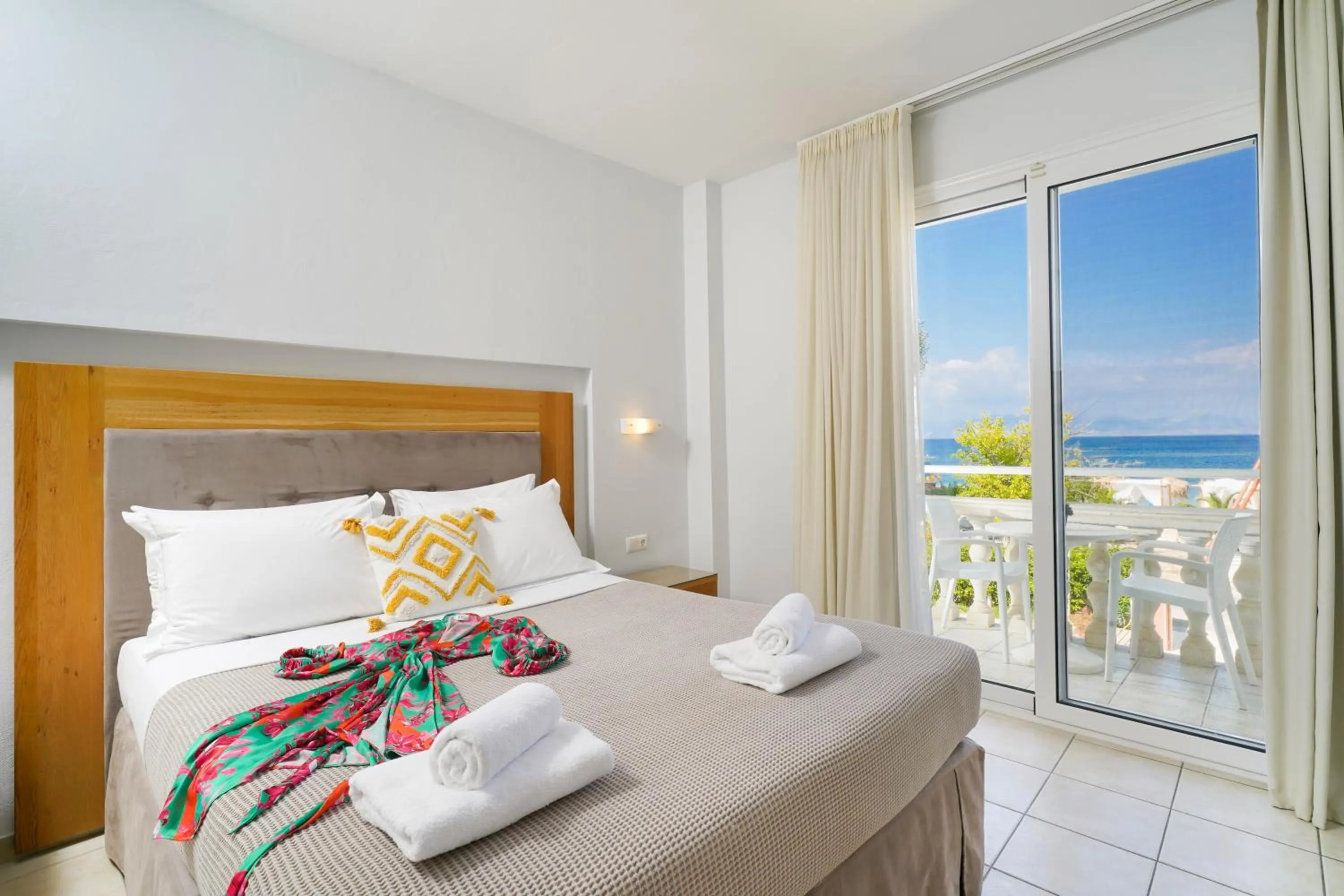 Bed in Elektra Comfort Hotel by Del Mare