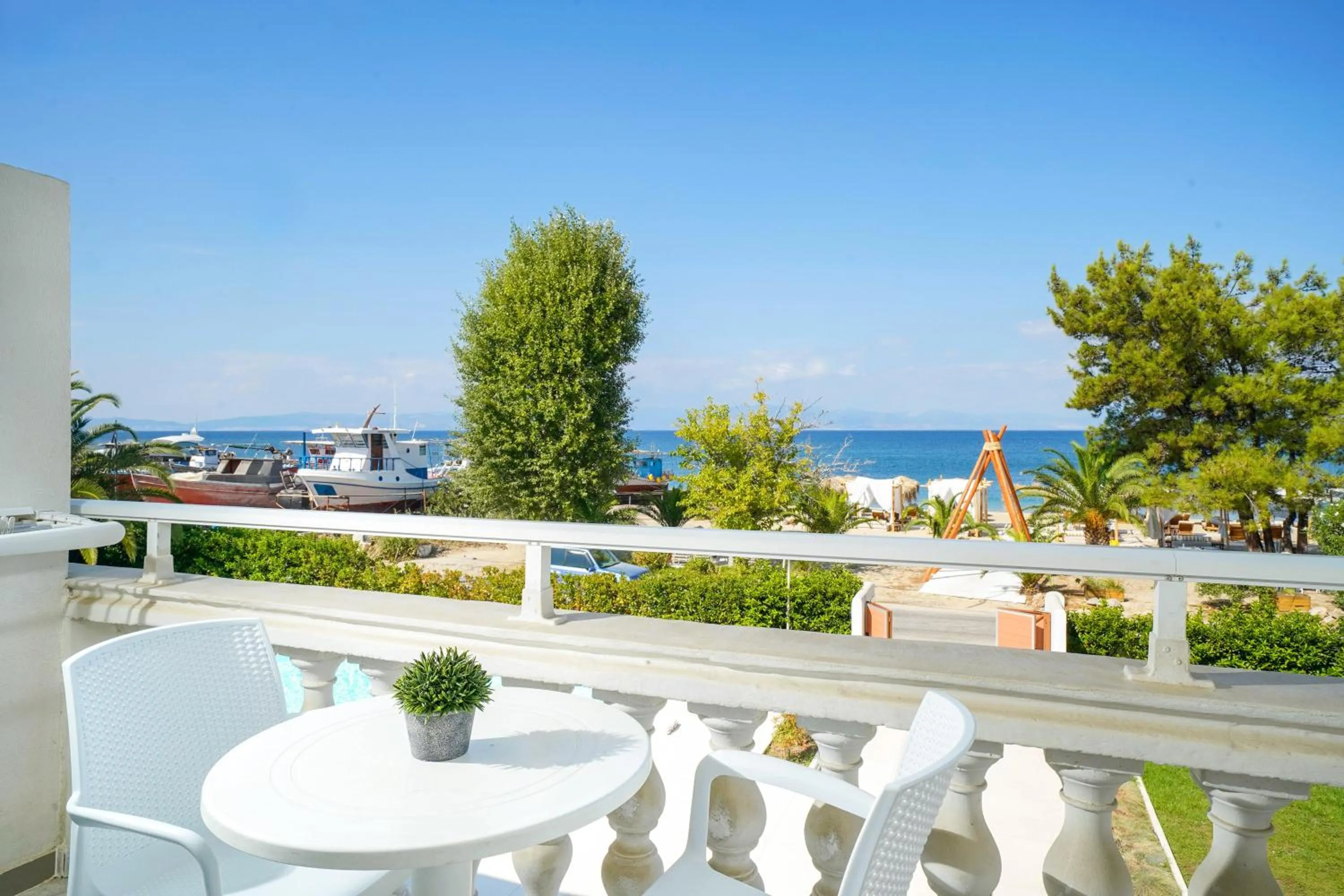 Balcony/Terrace in Elektra Comfort Hotel by Del Mare